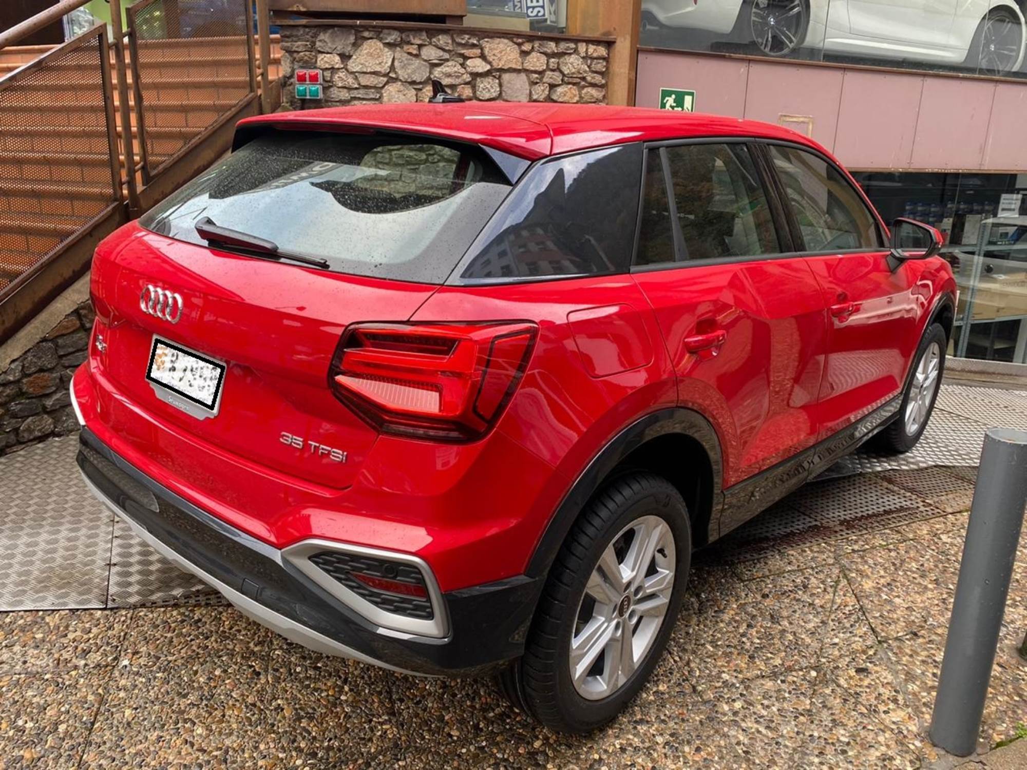 Audi Q2 35 TFSI S-TRONIC 