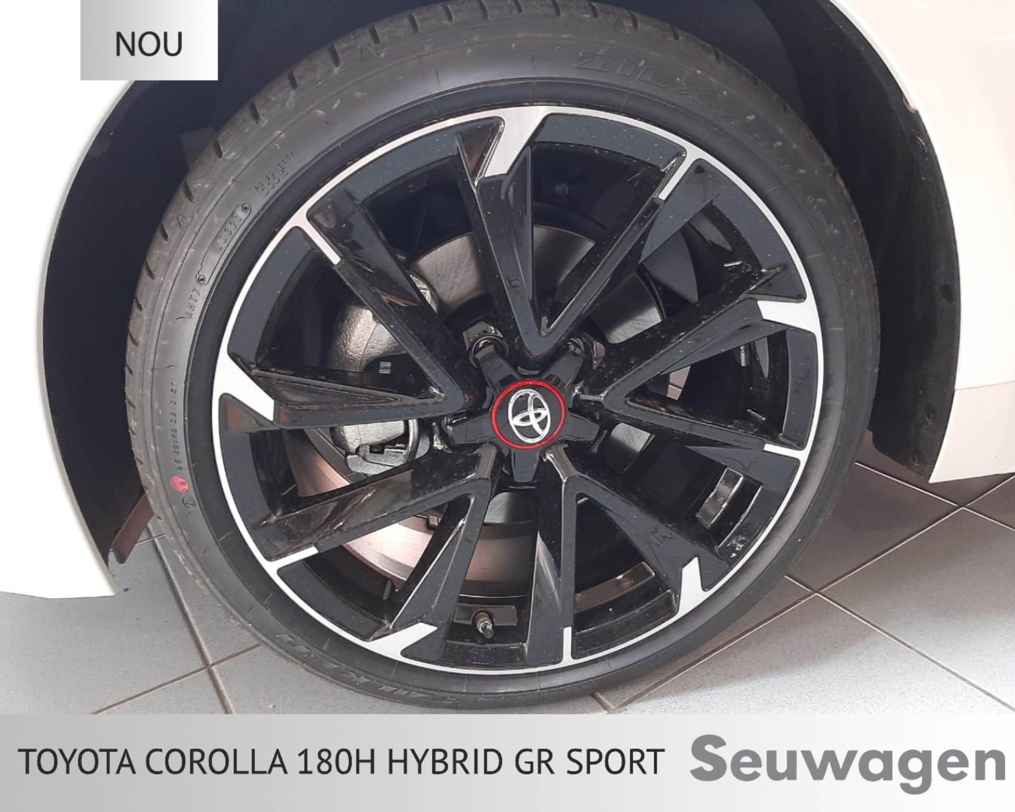 Toyota Corolla 180H GR-SPORT