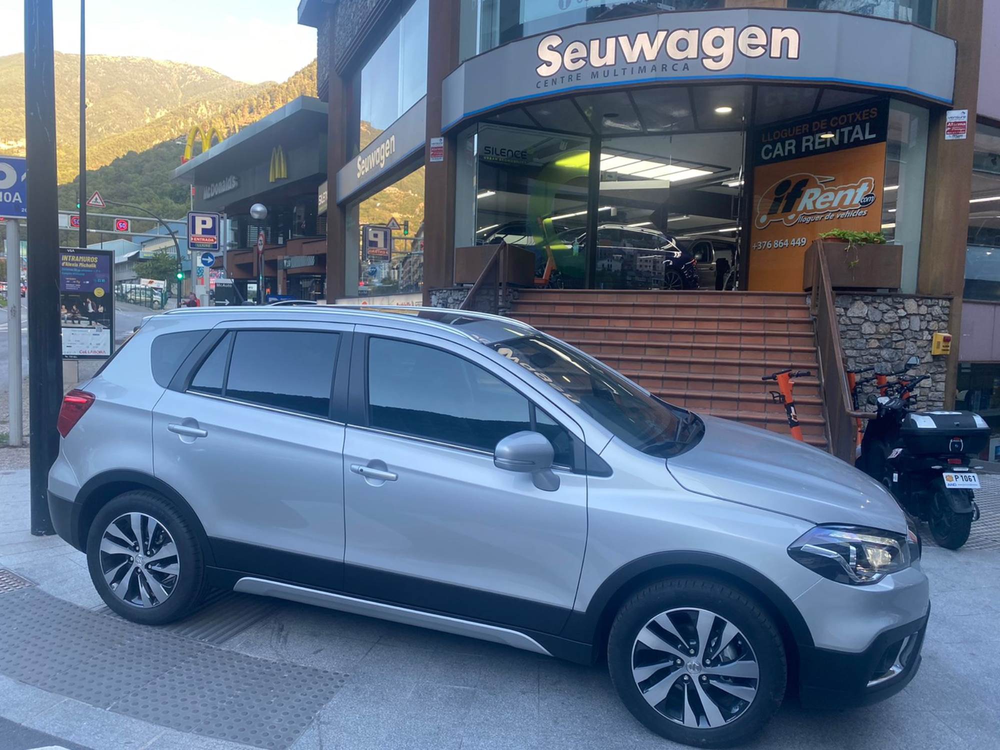 Suzuki S-Cross GLX/SR 4WD 