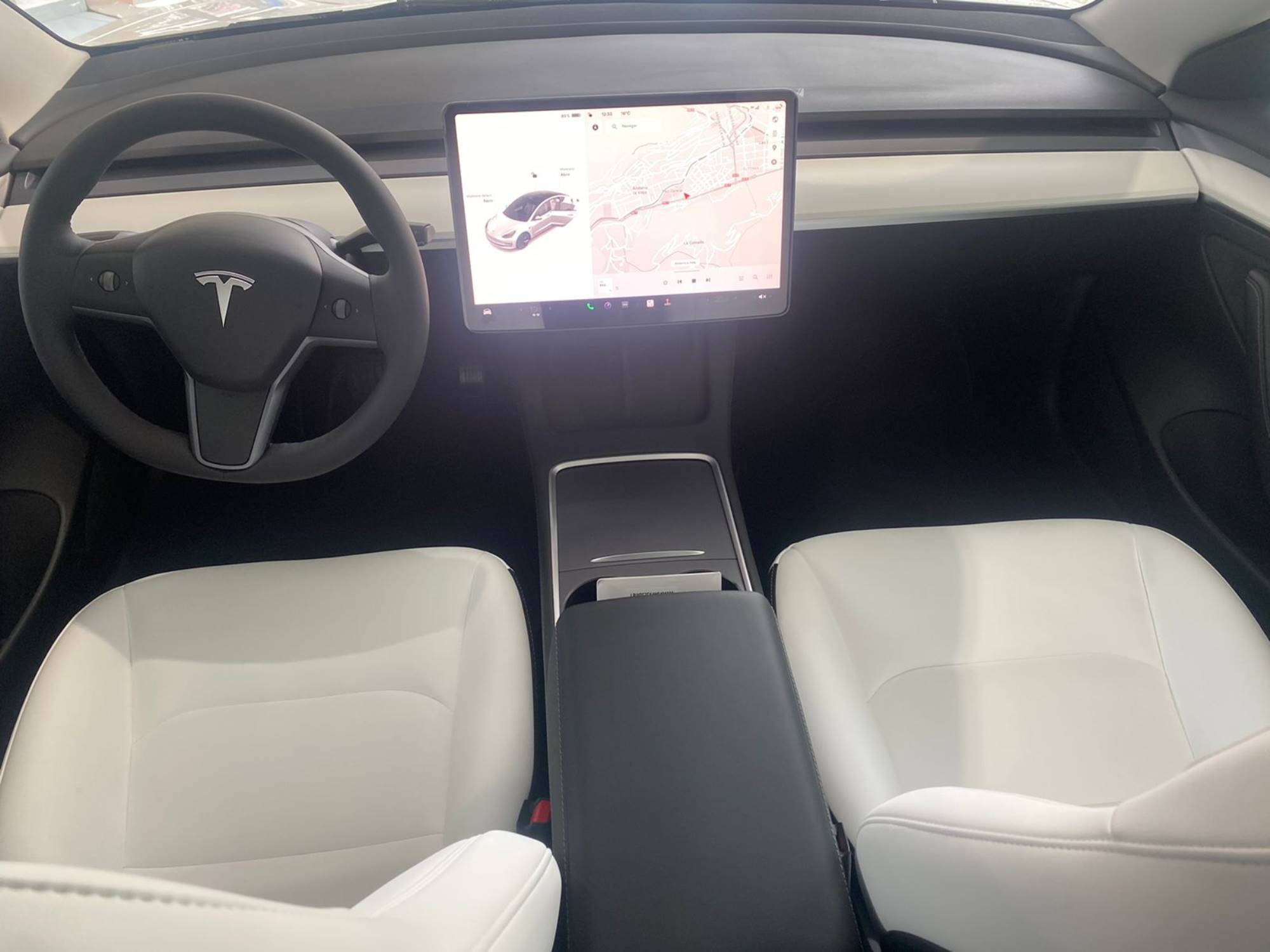 Tesla Model 3 dual motor Renting