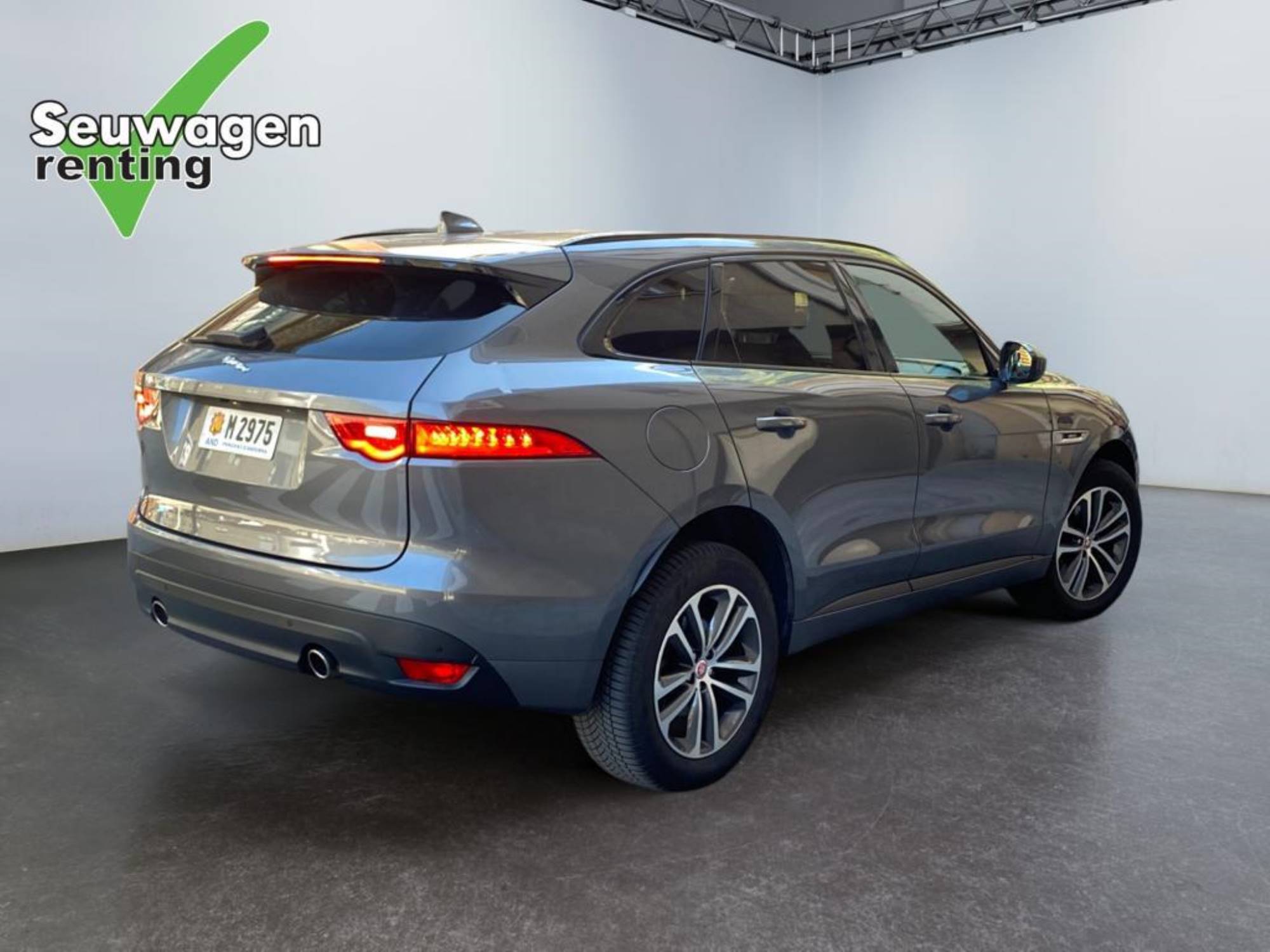 Jaguar F-Pace SUV