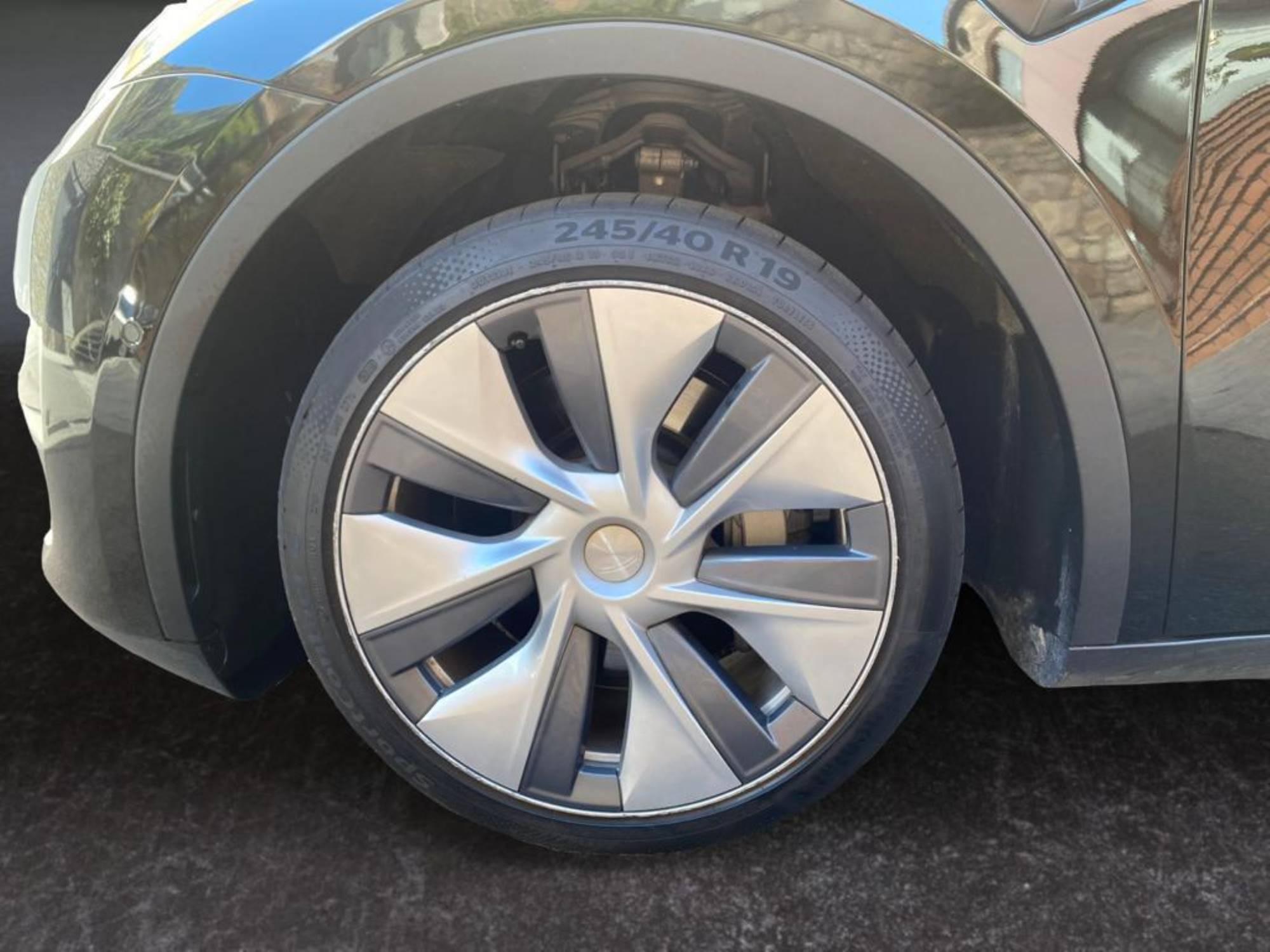 Tesla Model Y Dual motor