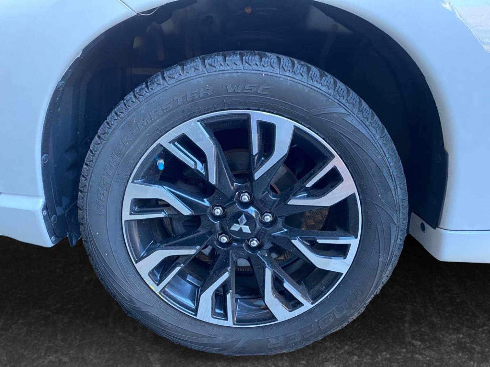 Mitsubishi Outlander PHEV 4WD