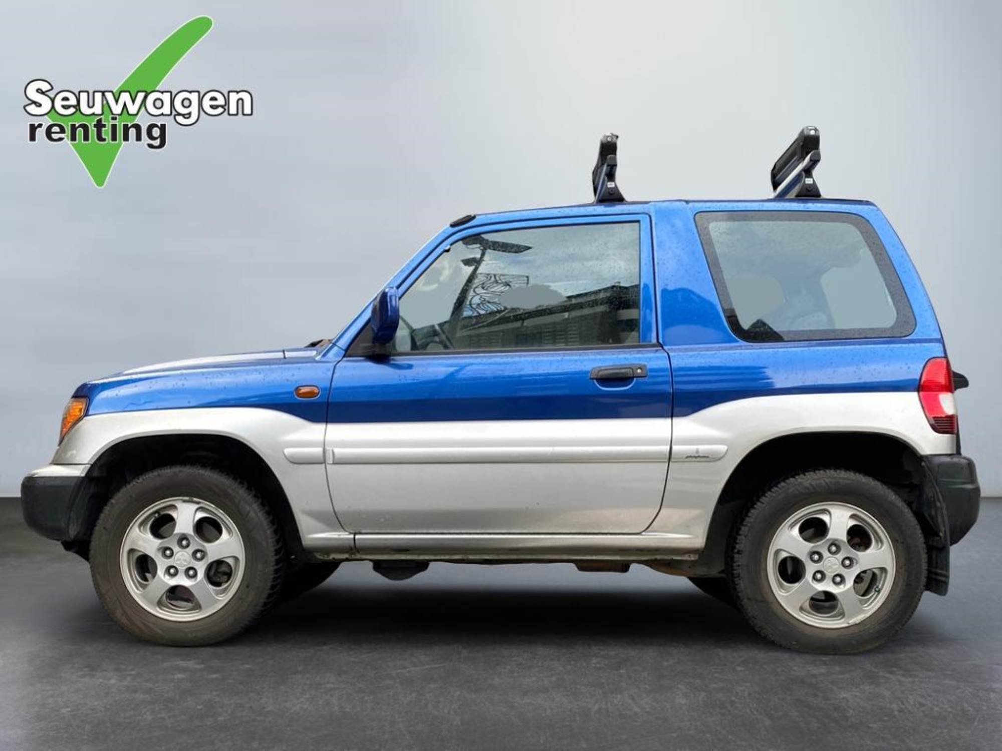 Mitsubishi Montero PININ 10