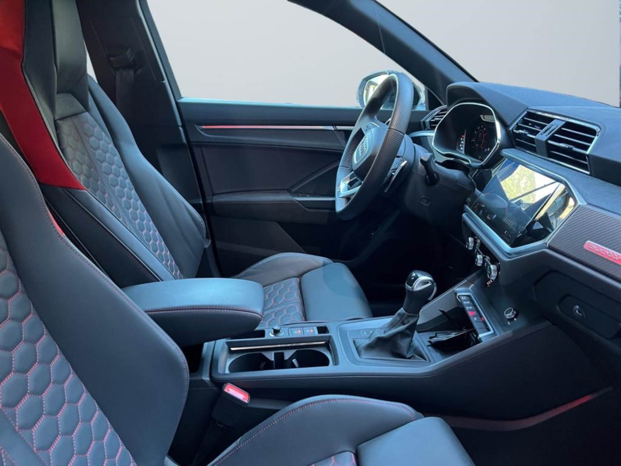 Audi RSQ3 