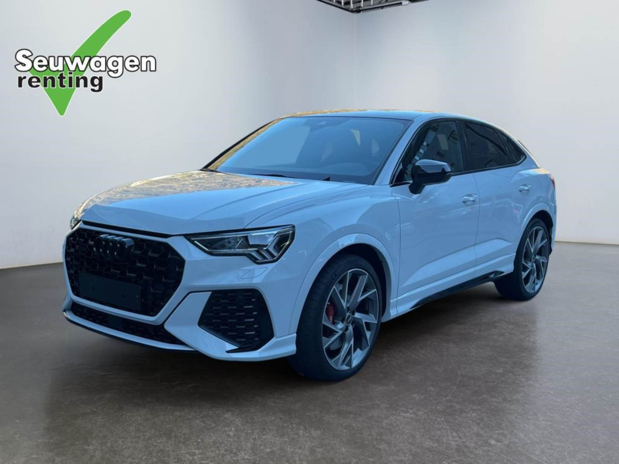 Audi RSQ3 
