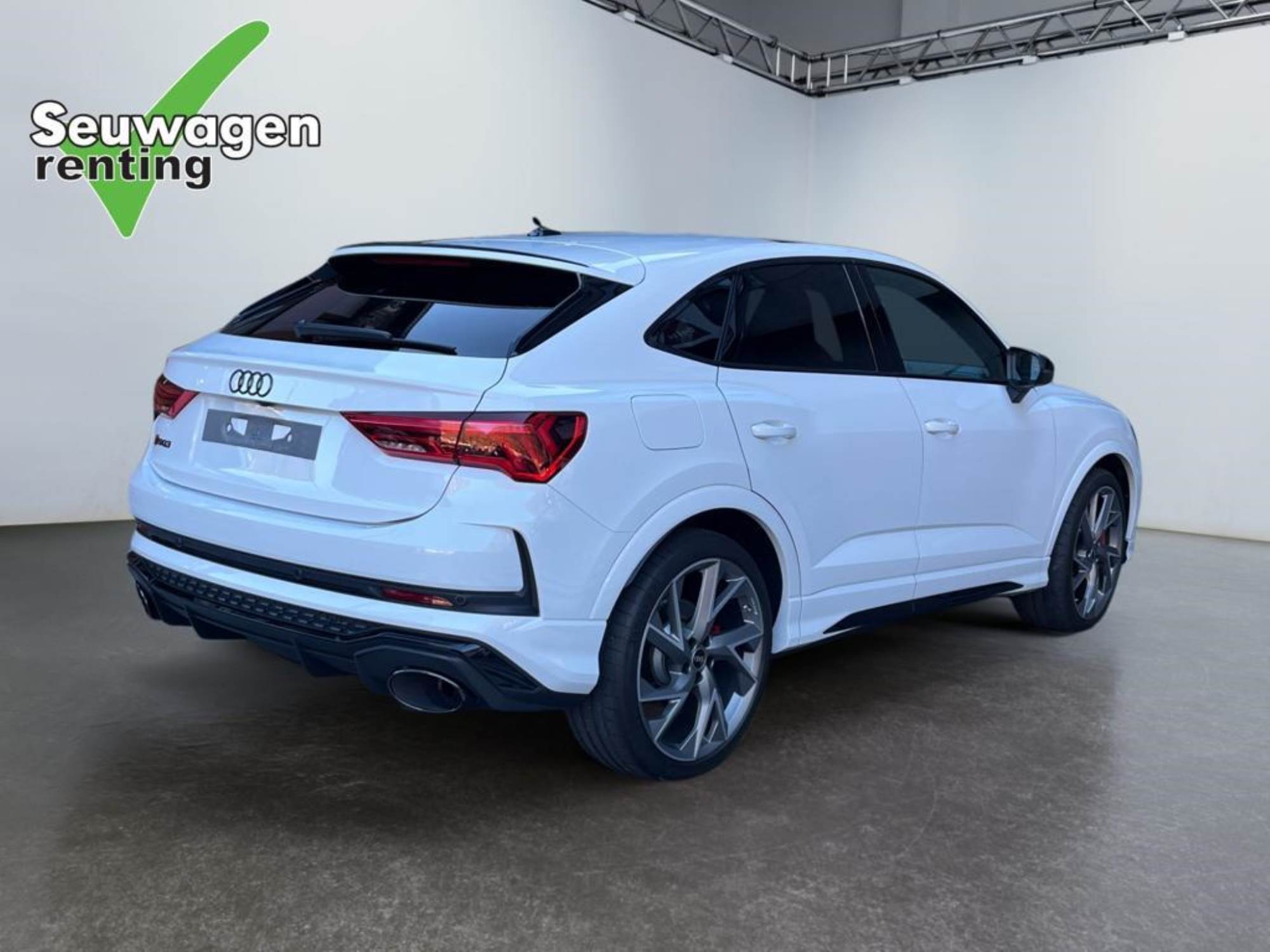 Audi RSQ3 