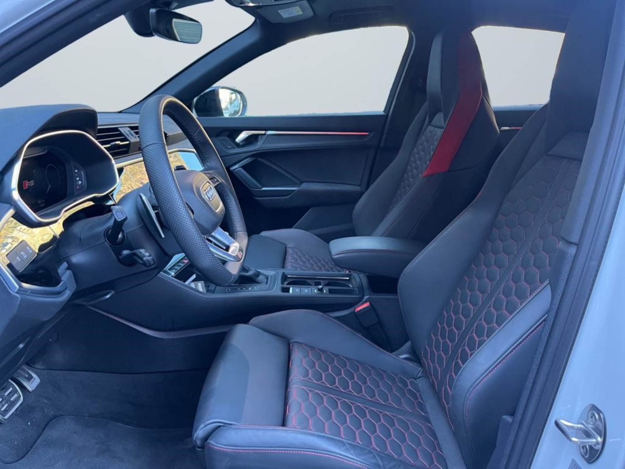 Audi RSQ3 