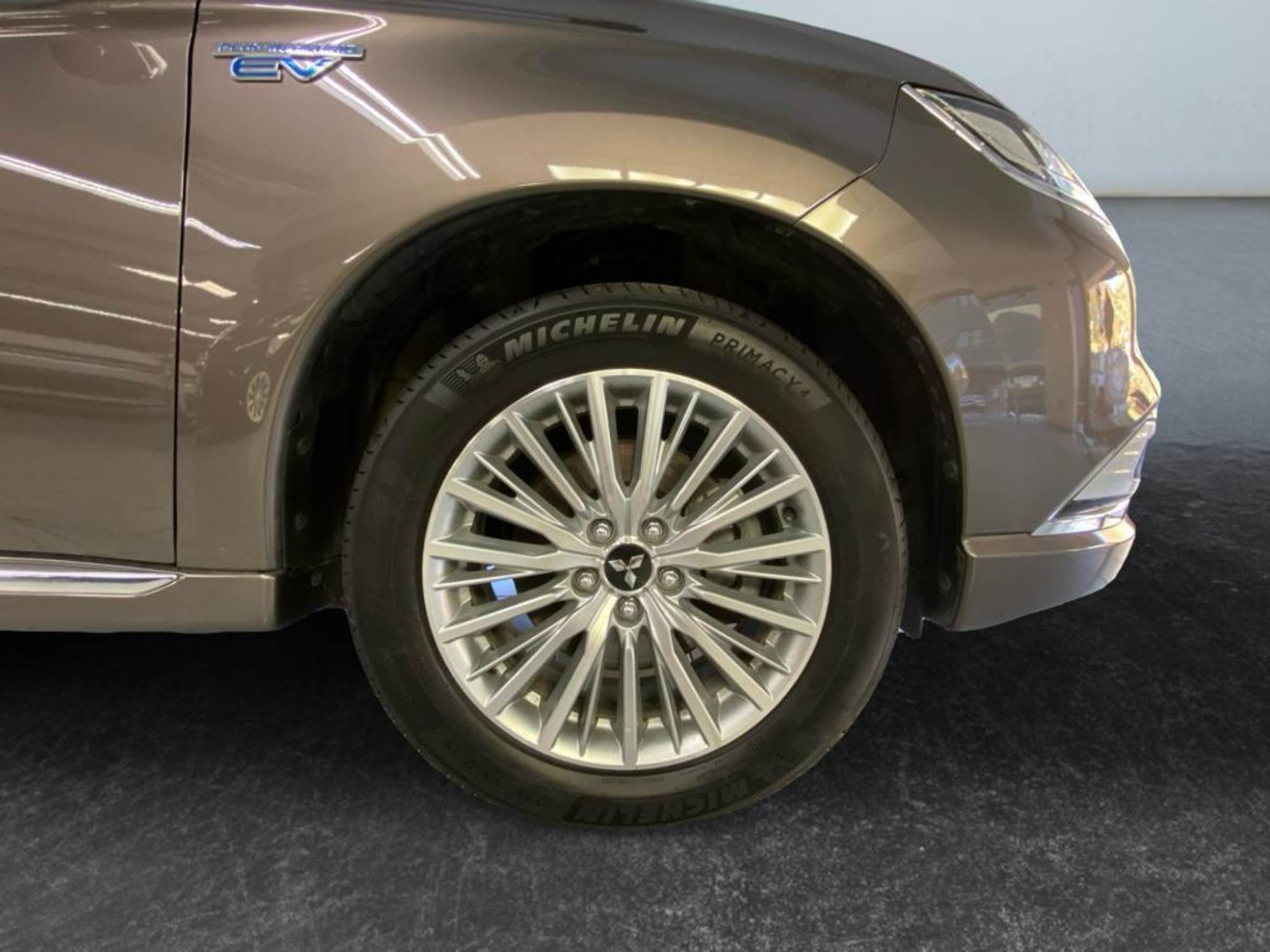Mitsubishi Outlander Phev 4WD