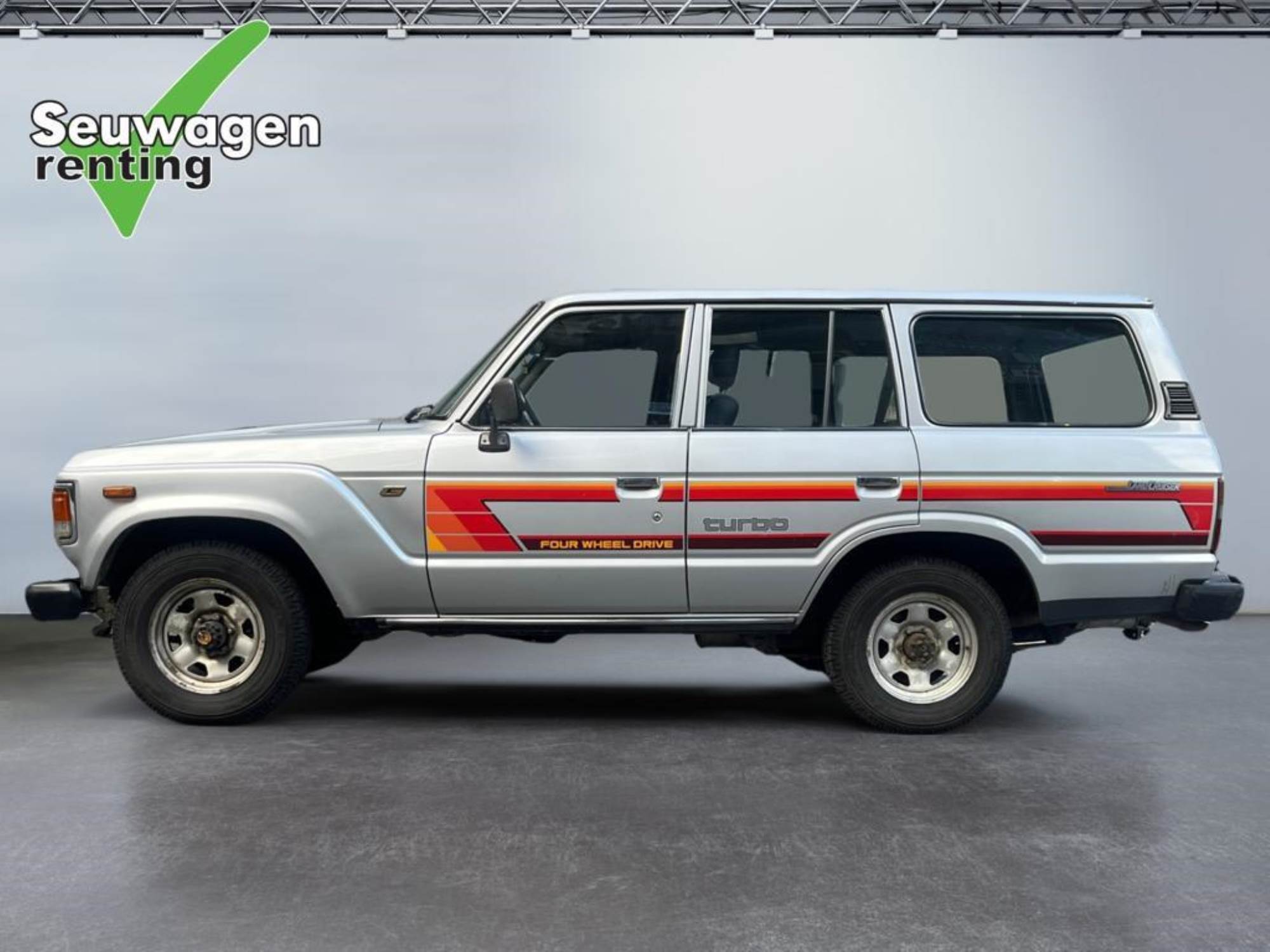 Toyota Land Cruiser CR.S.W.HJ61TUR.