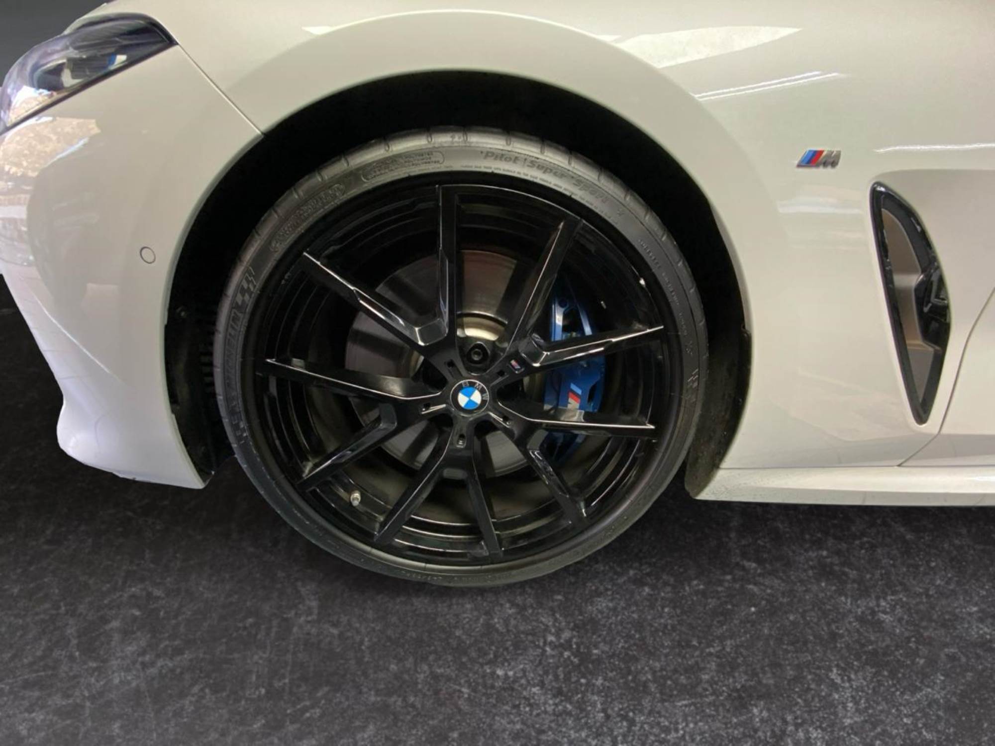 BMW XDrive M850I