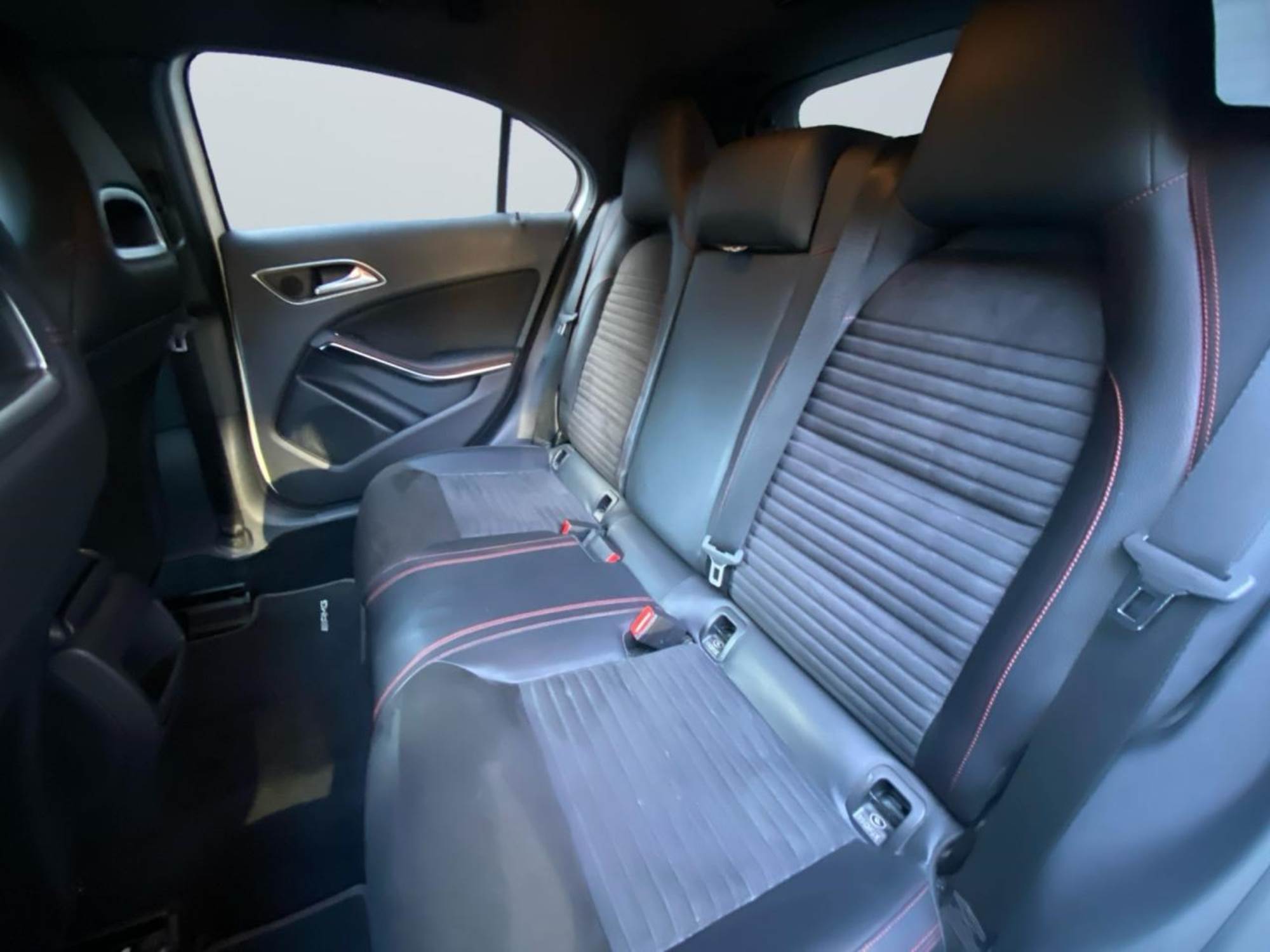 Mercedes-Benz A 220 CDI