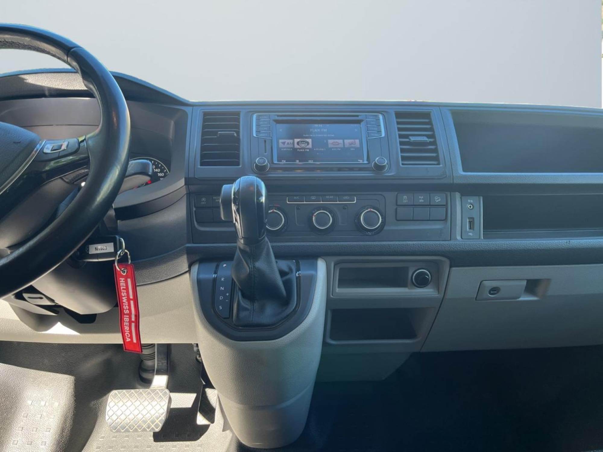 Volkswagen KOMBI CARAVELLE
