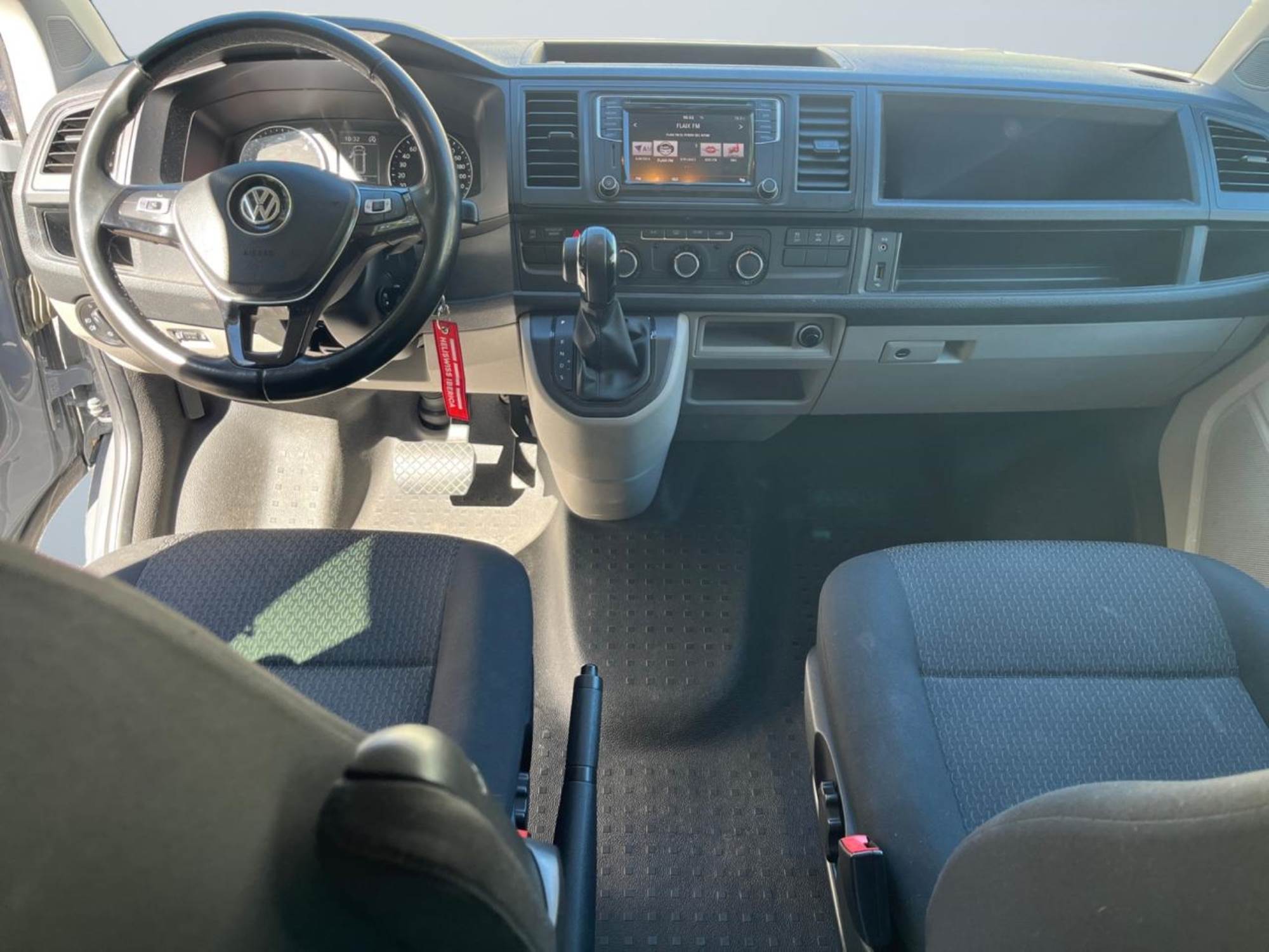 Volkswagen KOMBI CARAVELLE