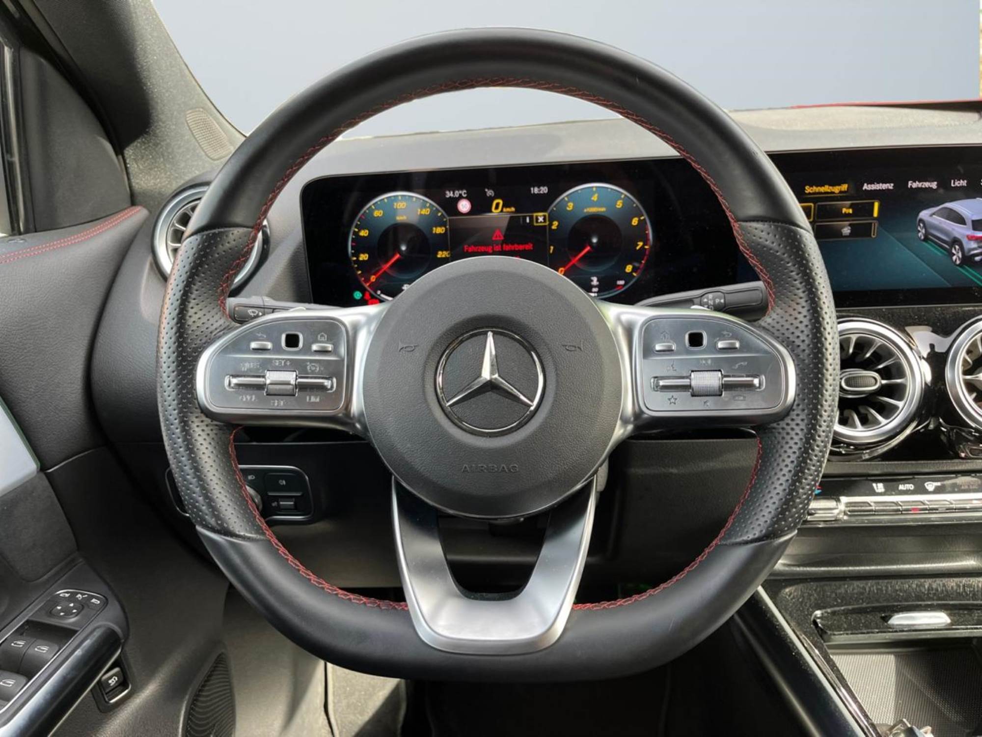 Mercedes-Benz GLA 250 4 MATIC 4M AMG