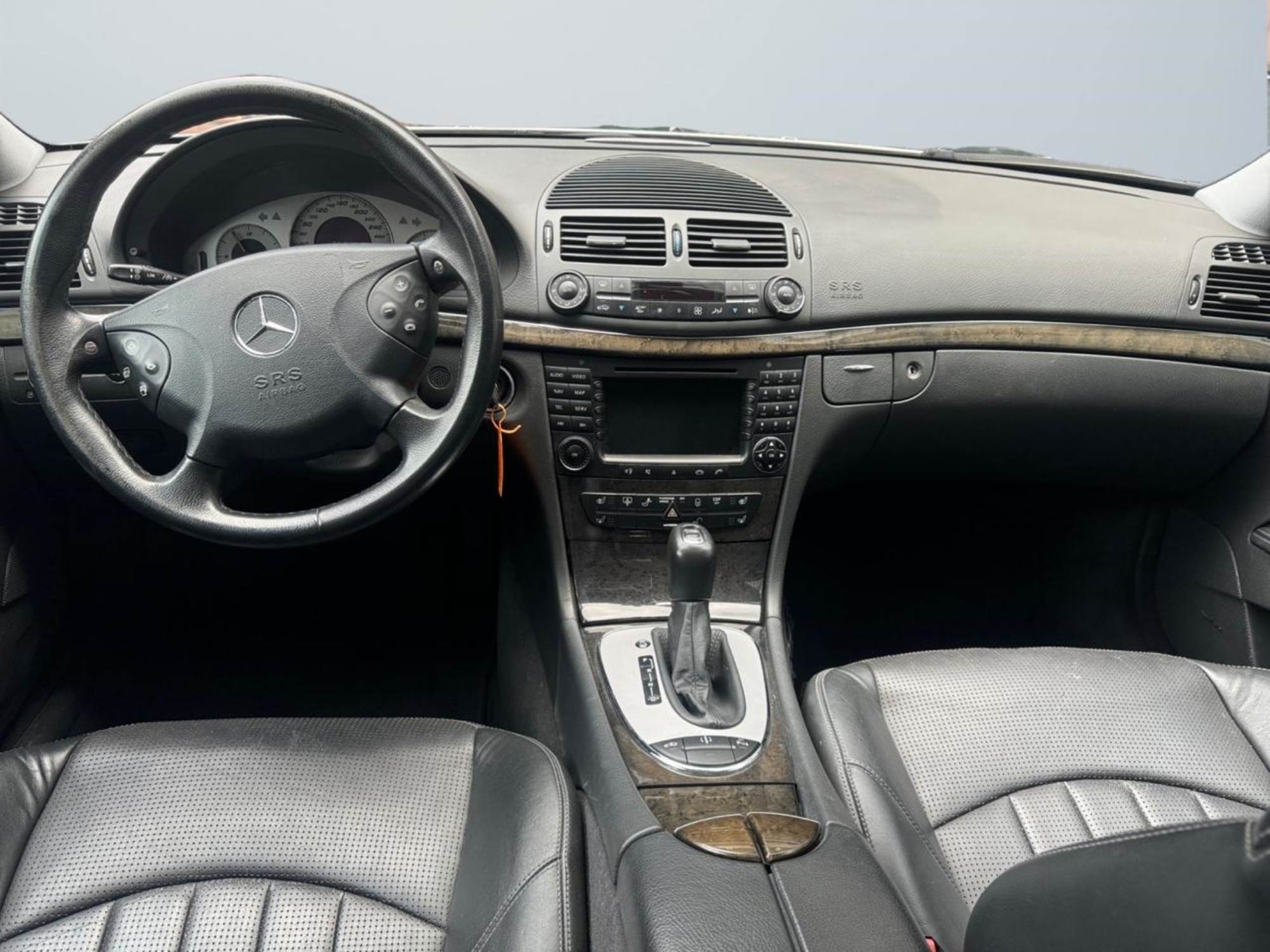 Mercedes-Benz E 55 AMG 