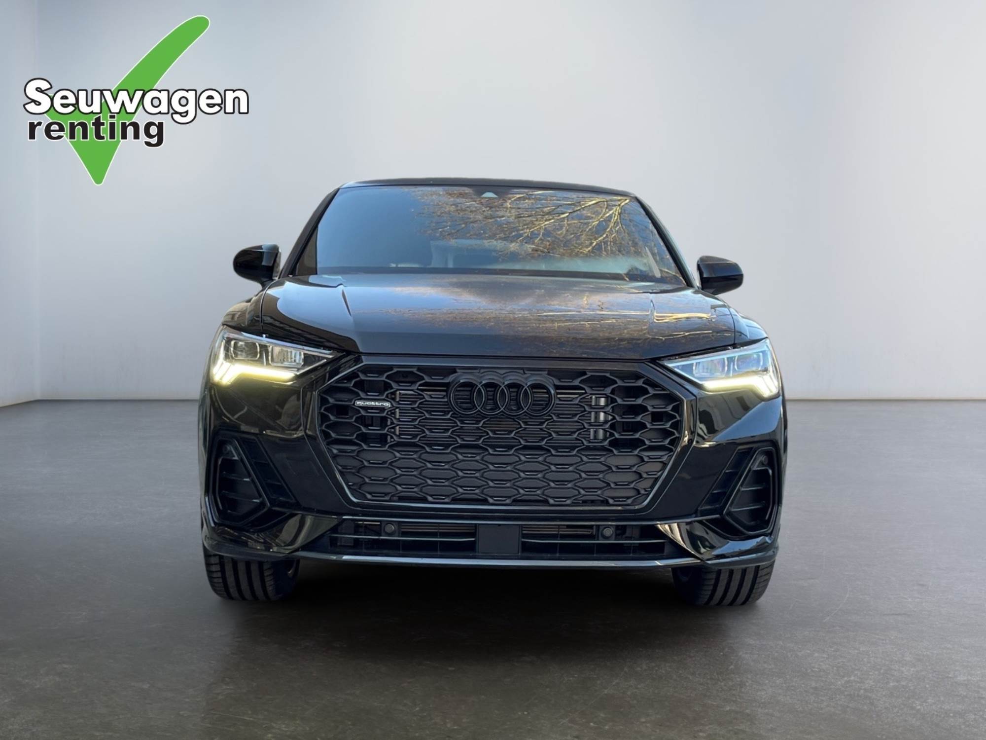 Audi Q3 Sportback black limited