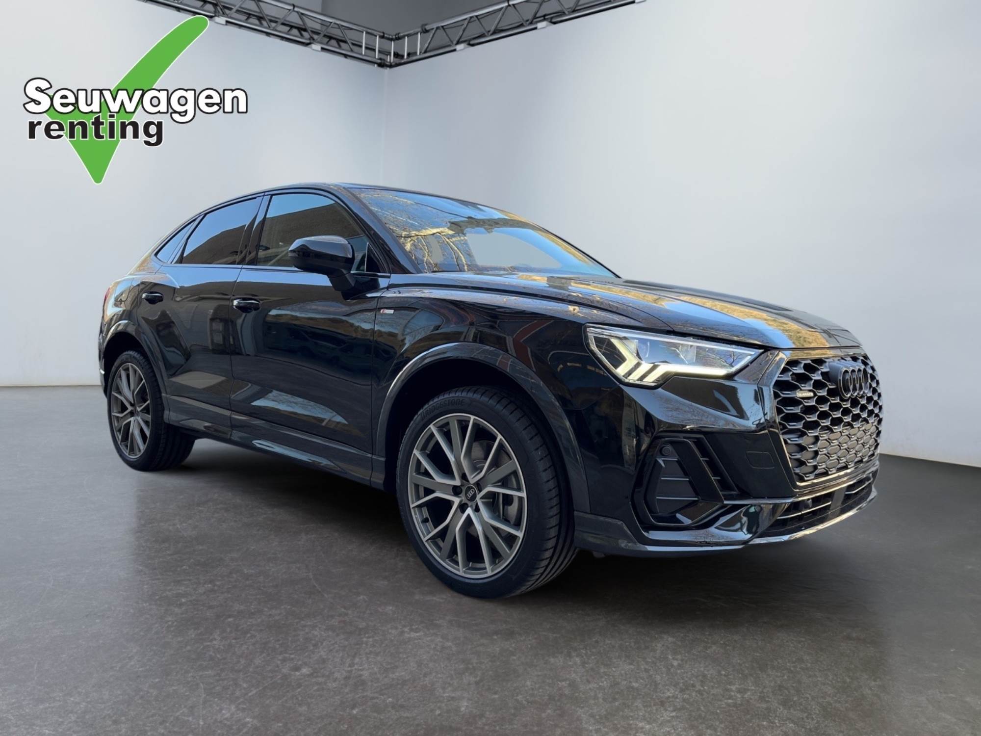Audi Q3 Sportback black limited
