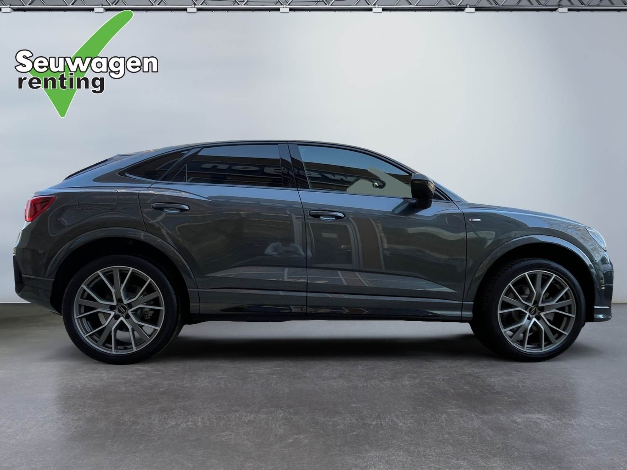 Audi Q3 Sportback black limited 40 TDI