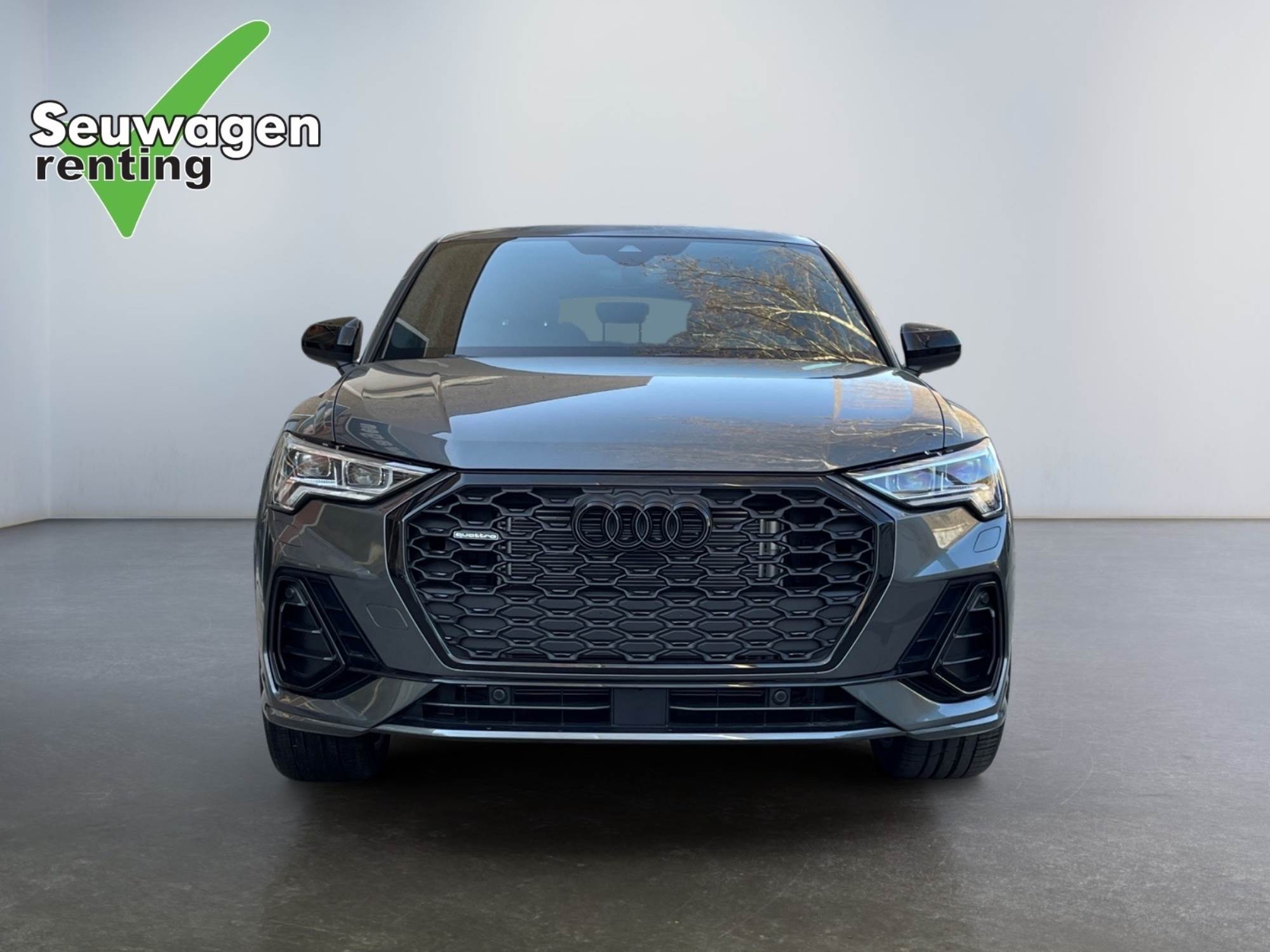Audi Q3 Sportback black limited 40 TDI
