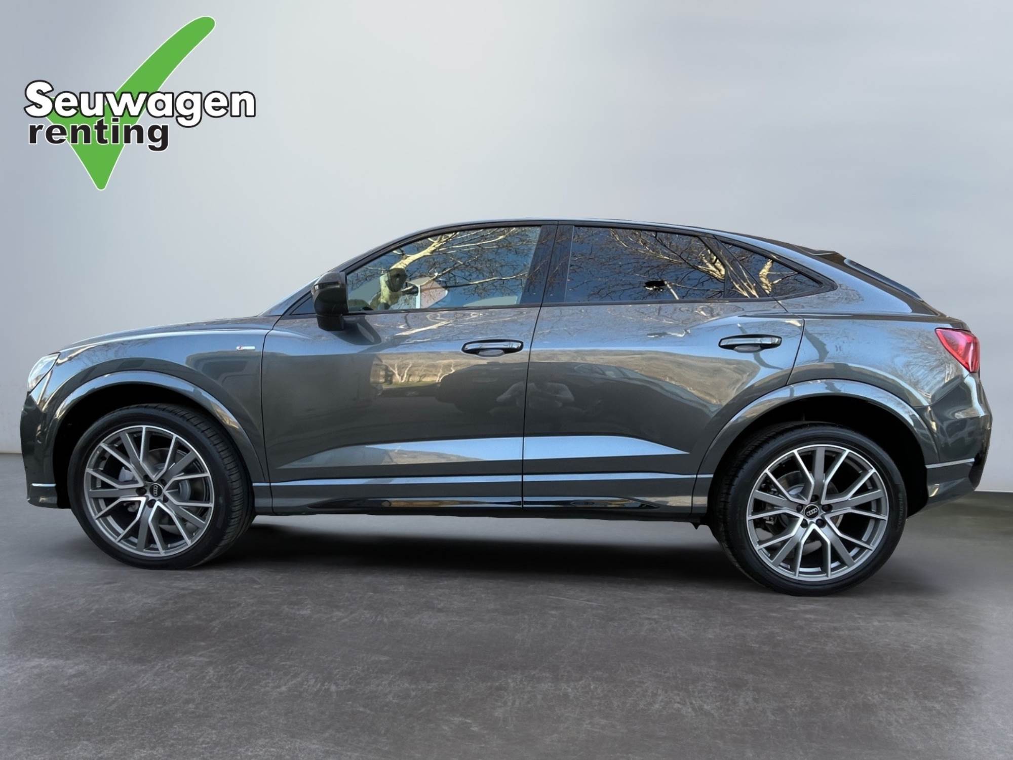 Audi Q3 Sportback black limited 40 TDI