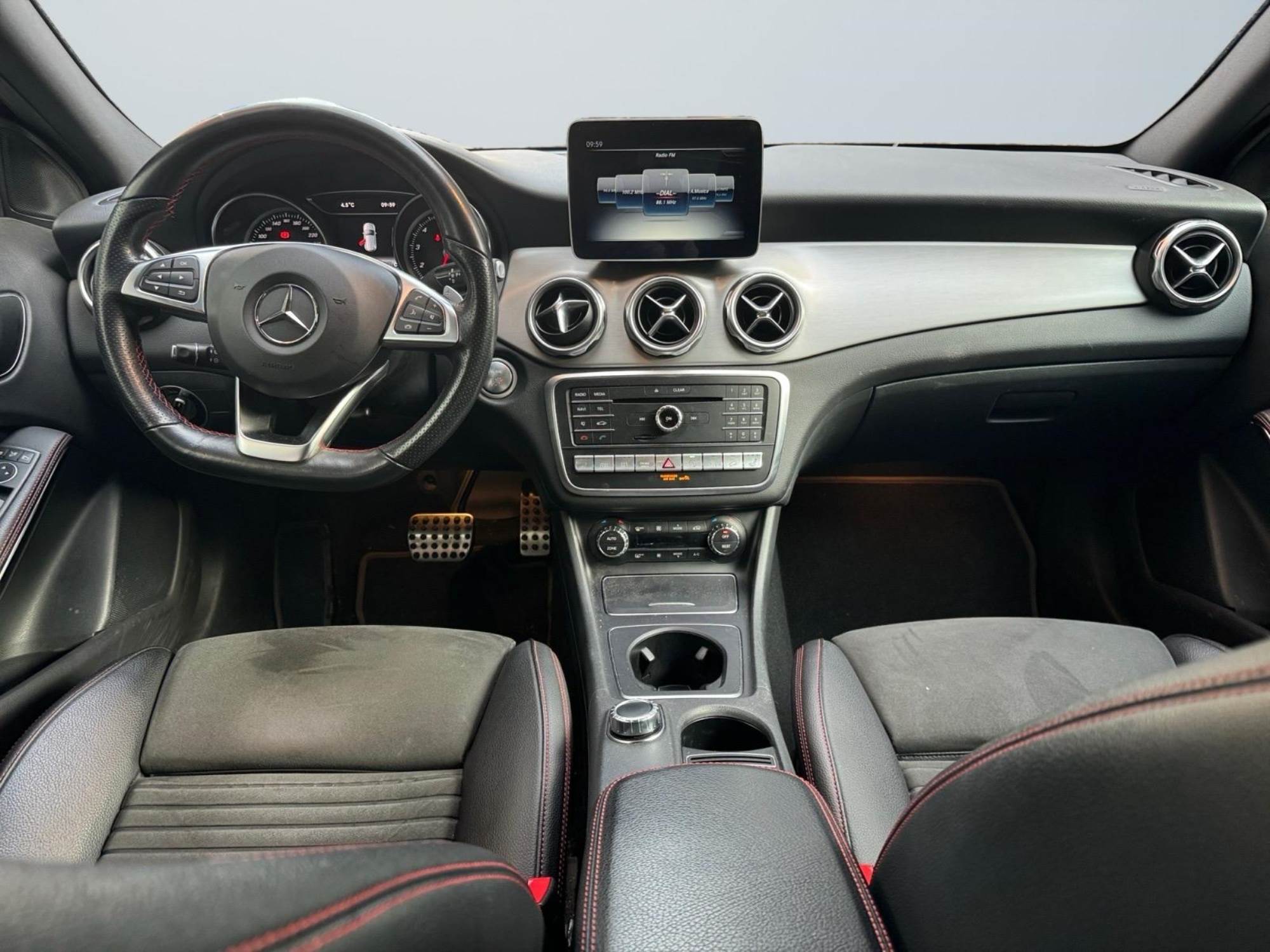 Mercedes-Benz GLA 220 4Matic 