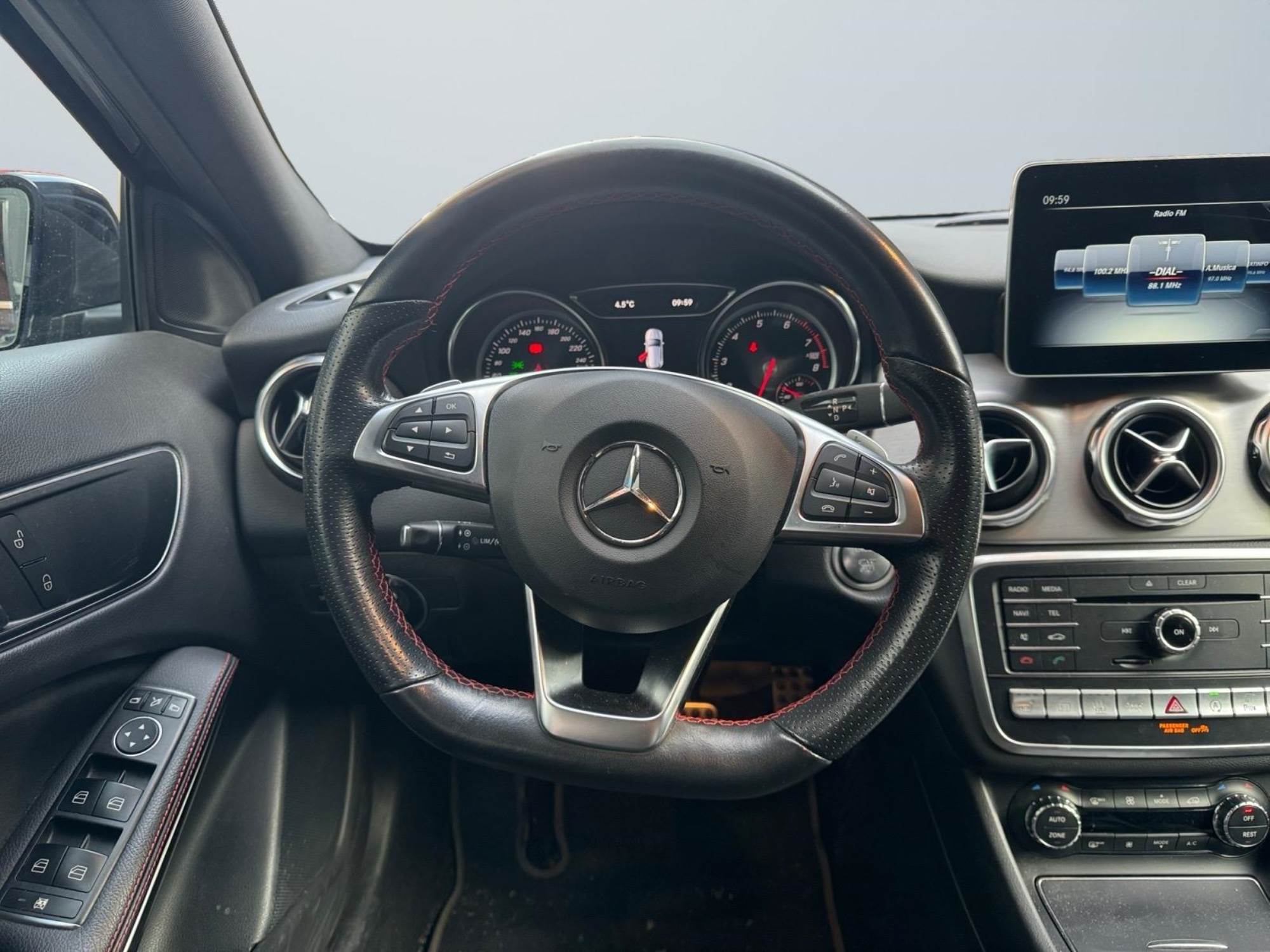 Mercedes-Benz GLA 220 4Matic 