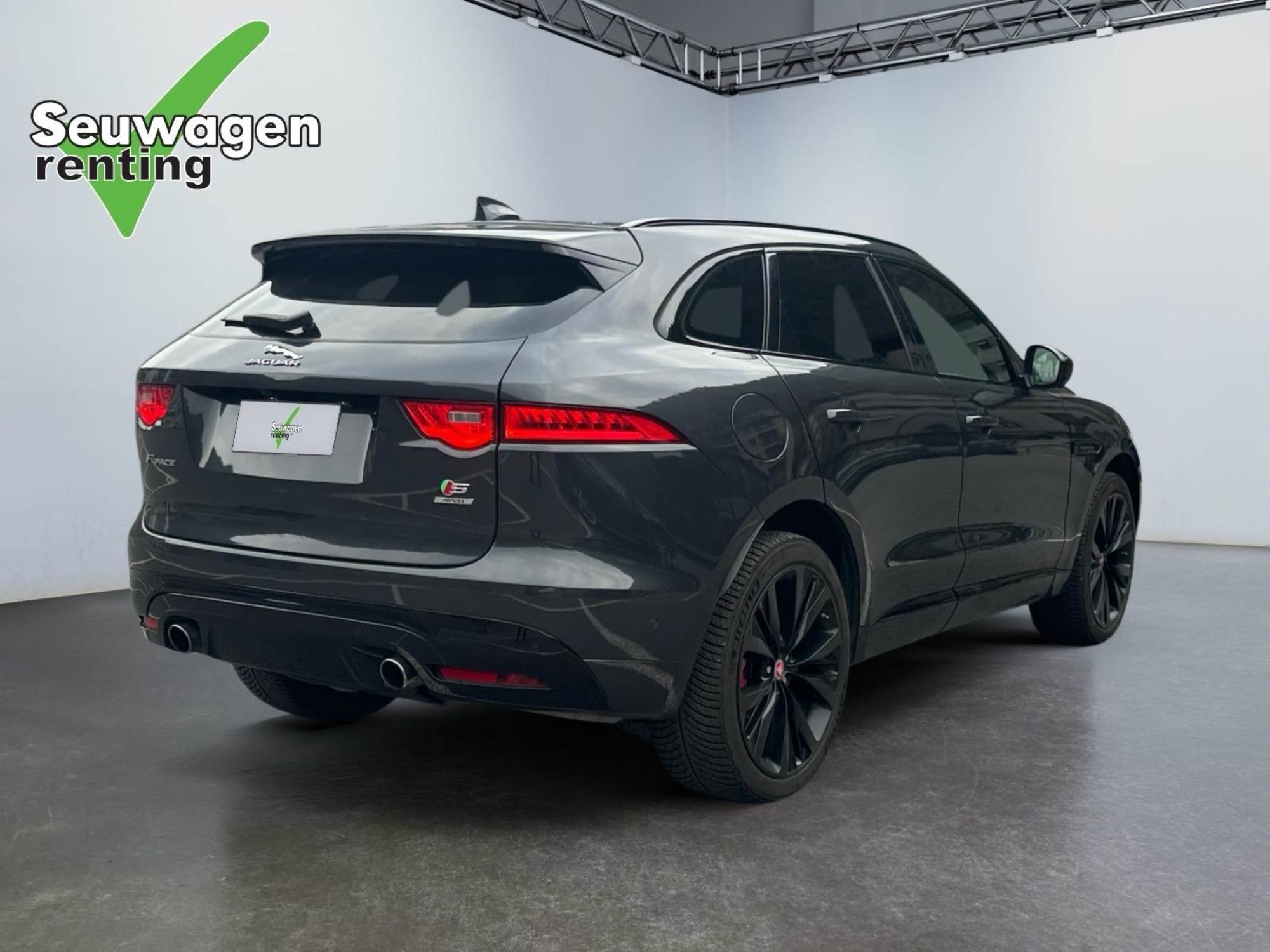 Jaguar F-Pace S