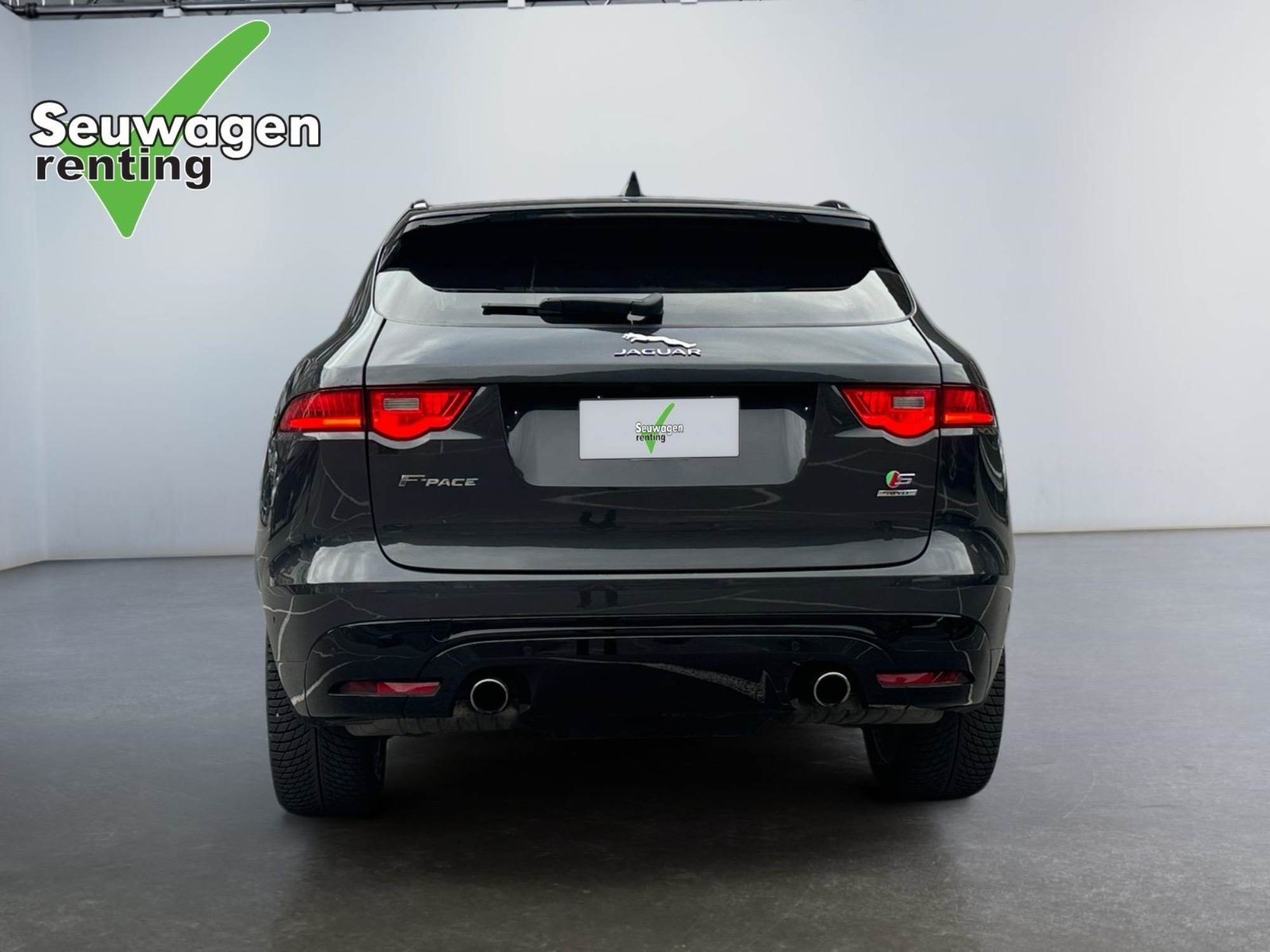 Jaguar F-Pace S