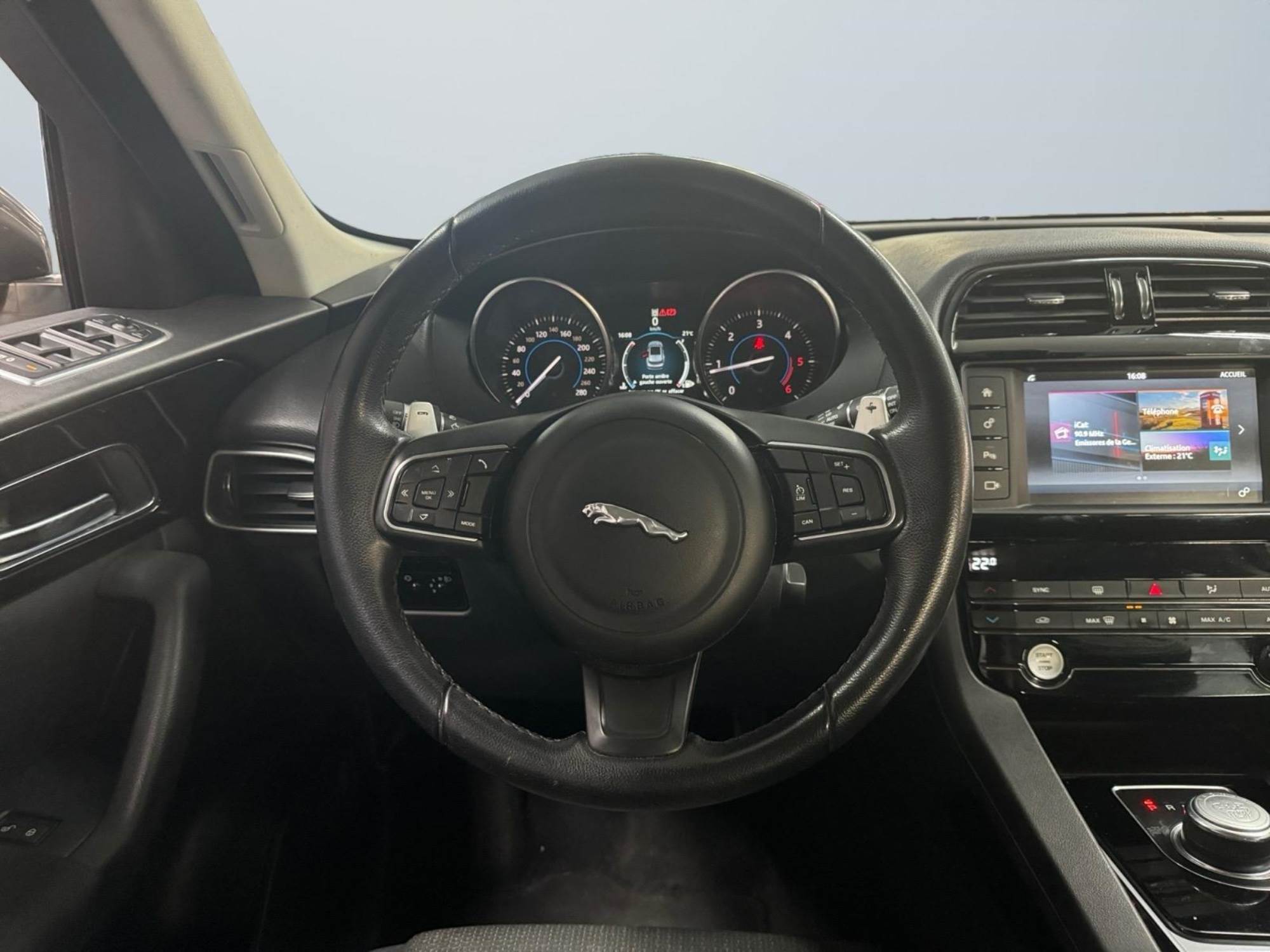 Jaguar F-Pace 180CV 4X4