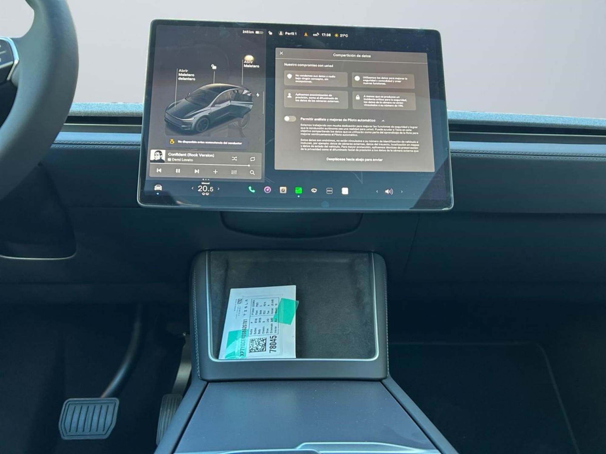 Tesla Model Y Pla de engega
