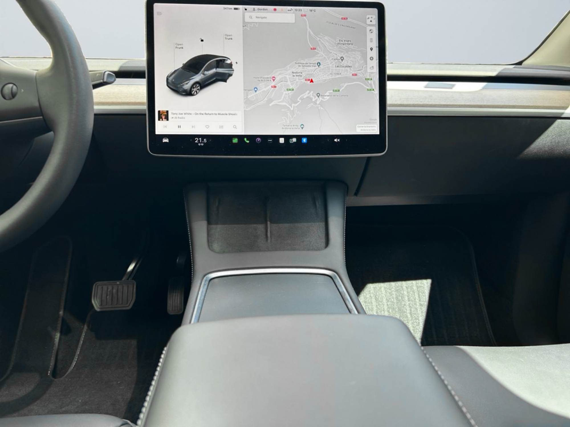 Tesla Model Y DUAL MOTOR LONG RANGE