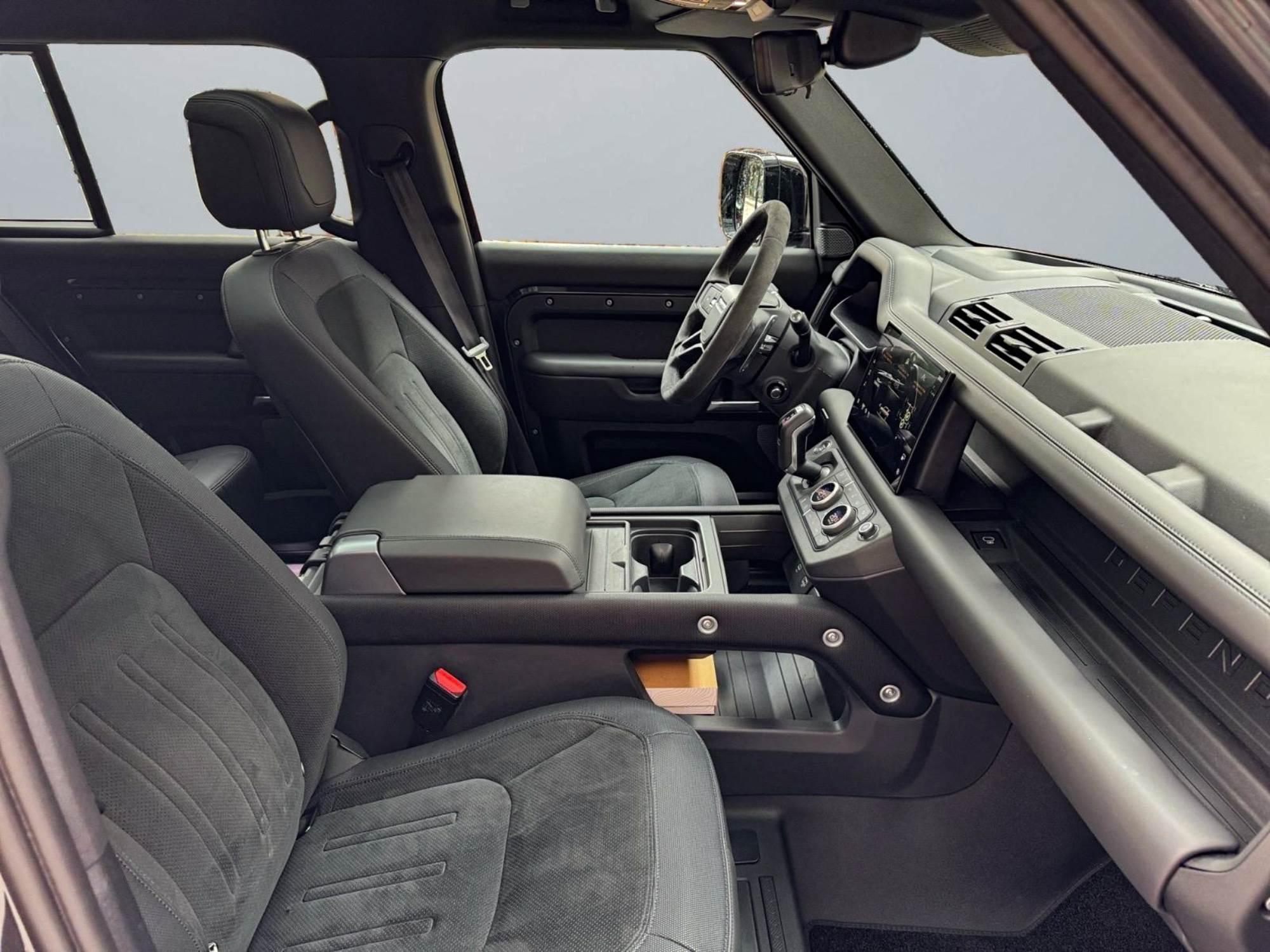 Land Rover Defender 110 P525 V8