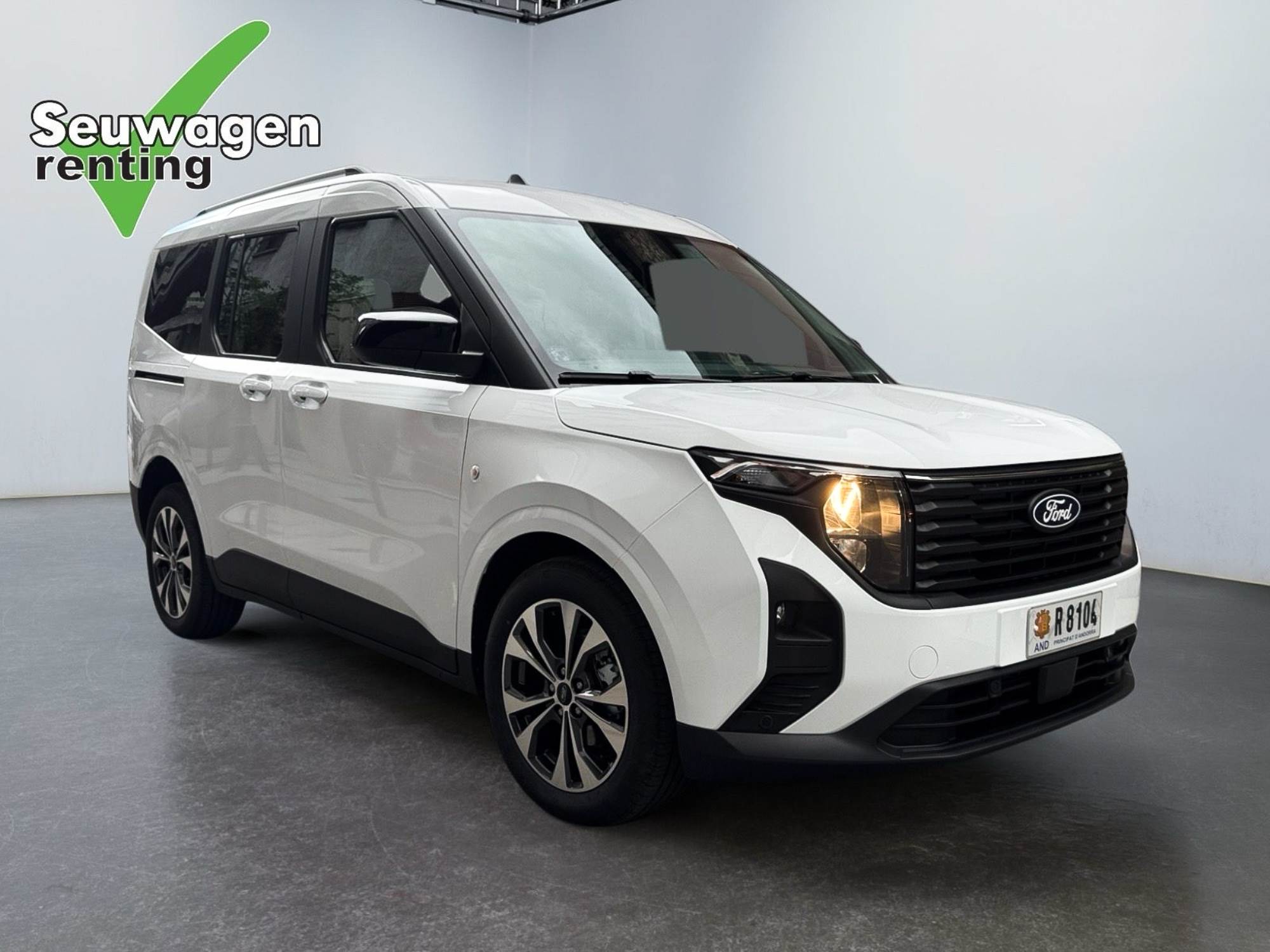 Ford Tourneo Courier Segur inclòs