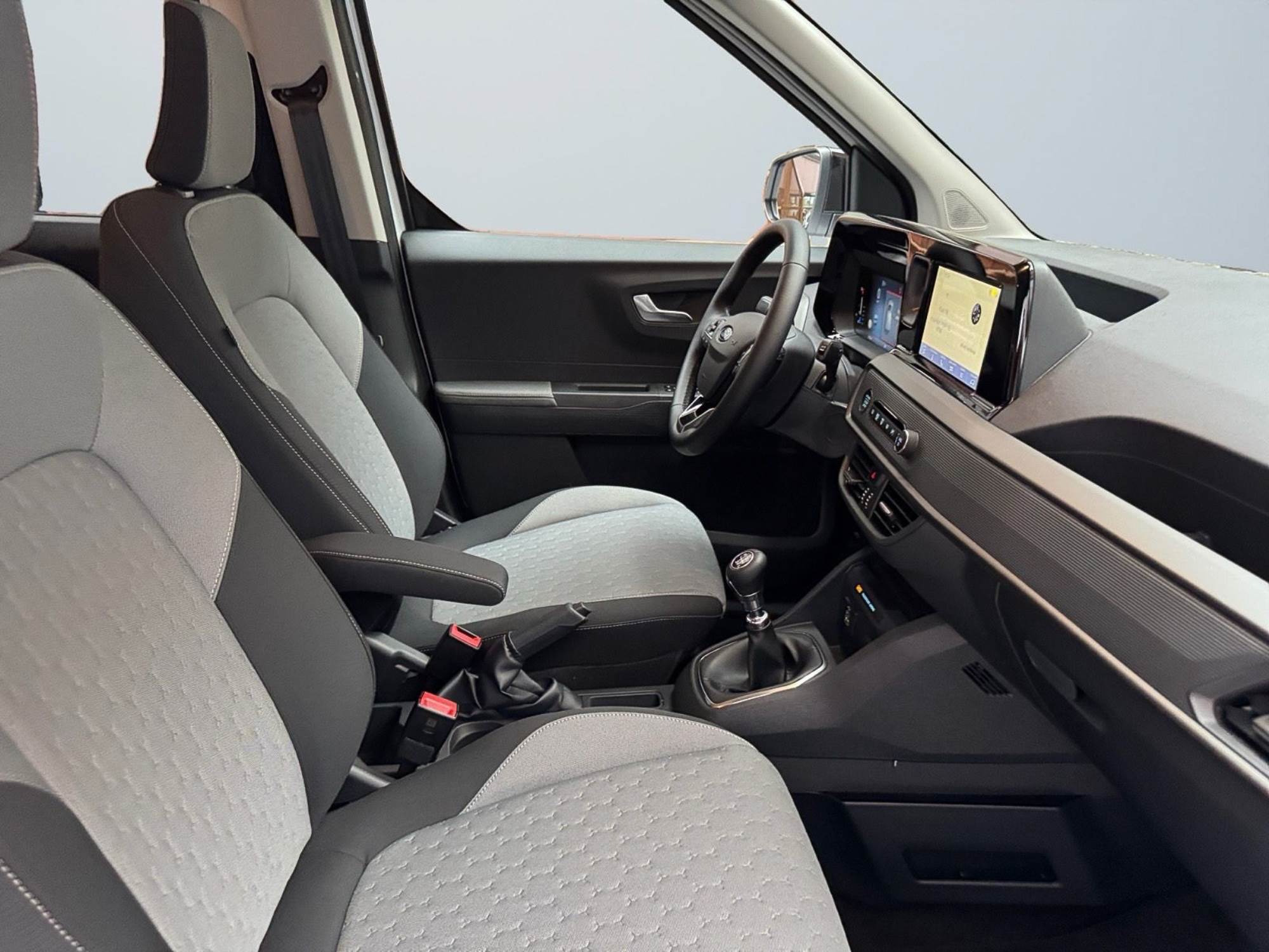 Ford Tourneo Courier Segur inclòs