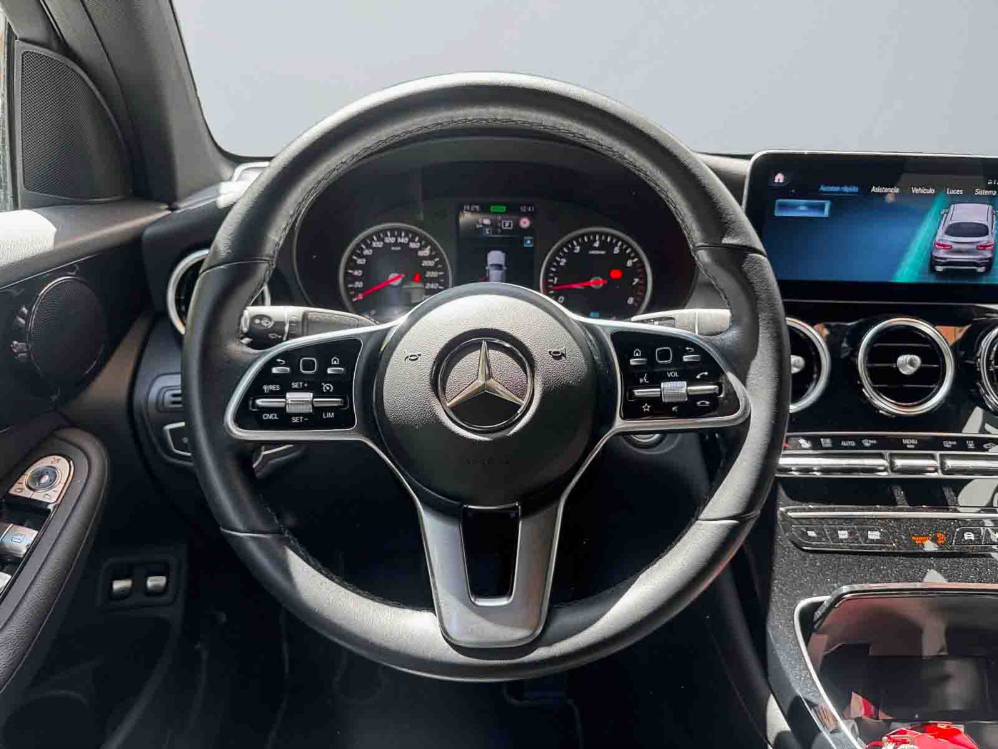 Mercedes-Benz GLC 300 e 4MATIC