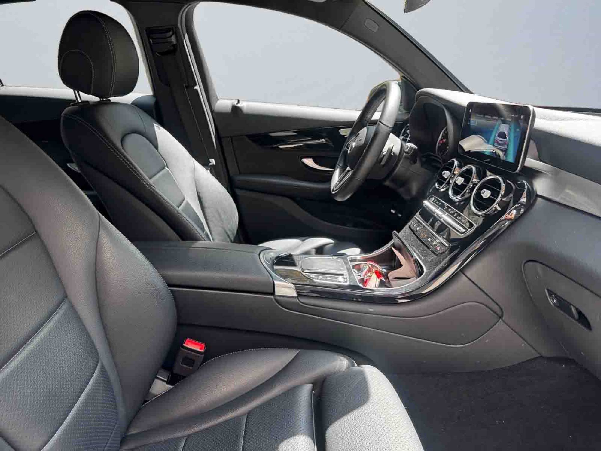 Mercedes-Benz GLC 300 e 4MATIC