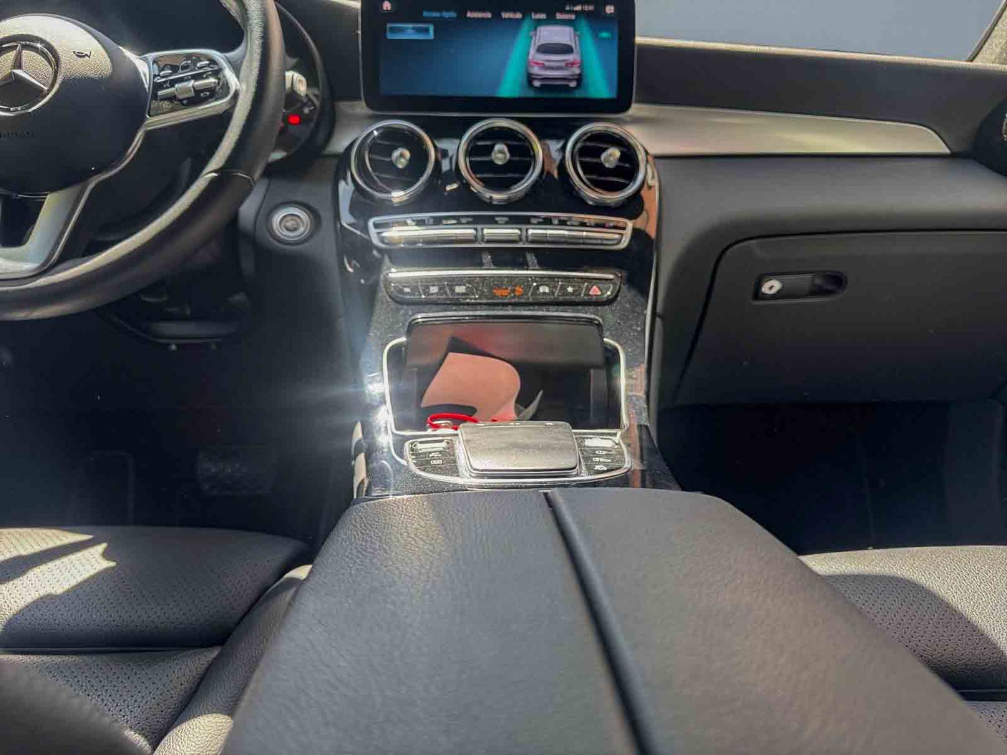 Mercedes-Benz GLC 300 e 4MATIC