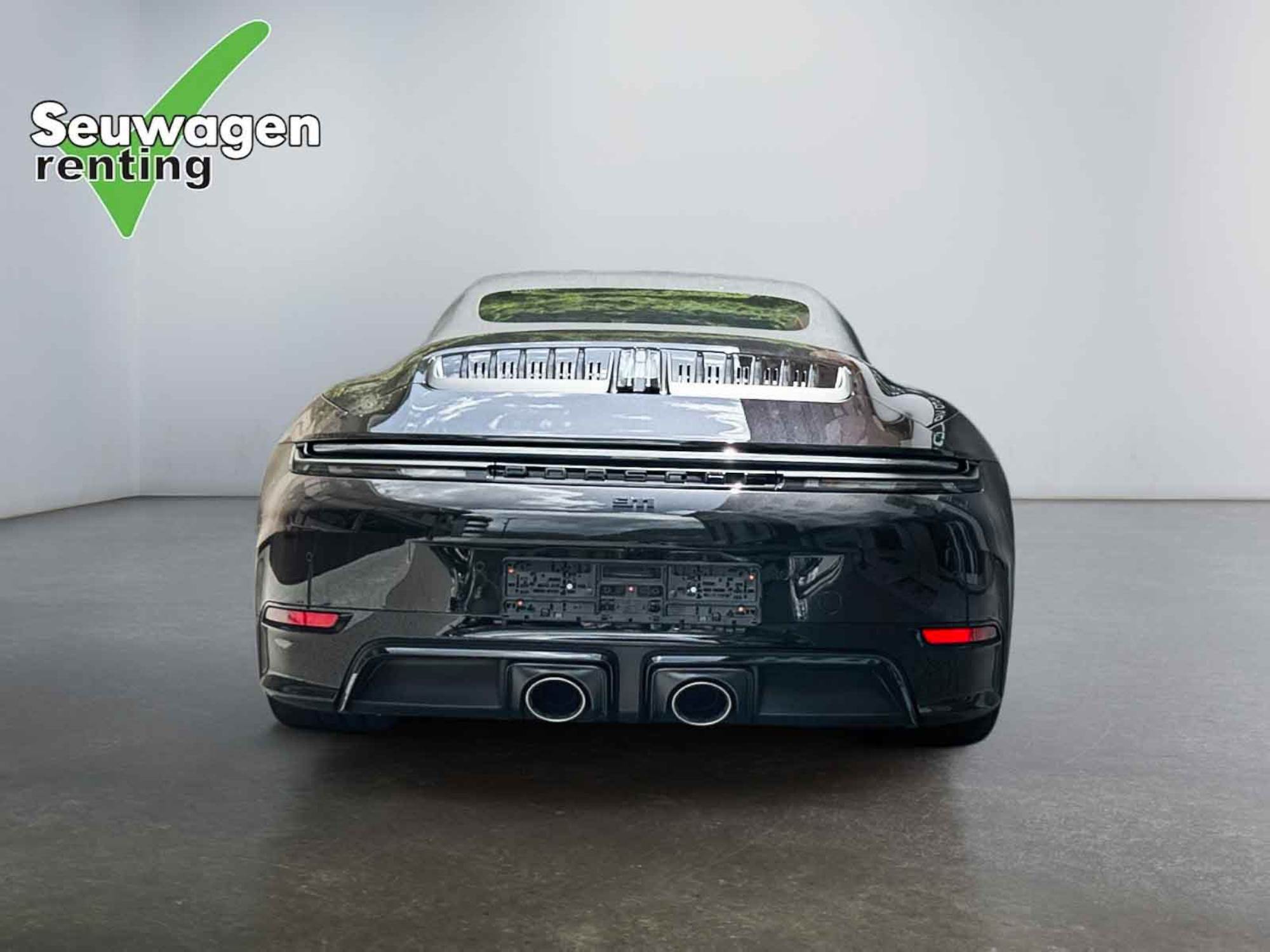 Porsche 911 - 991 Carrera 4 GTS 