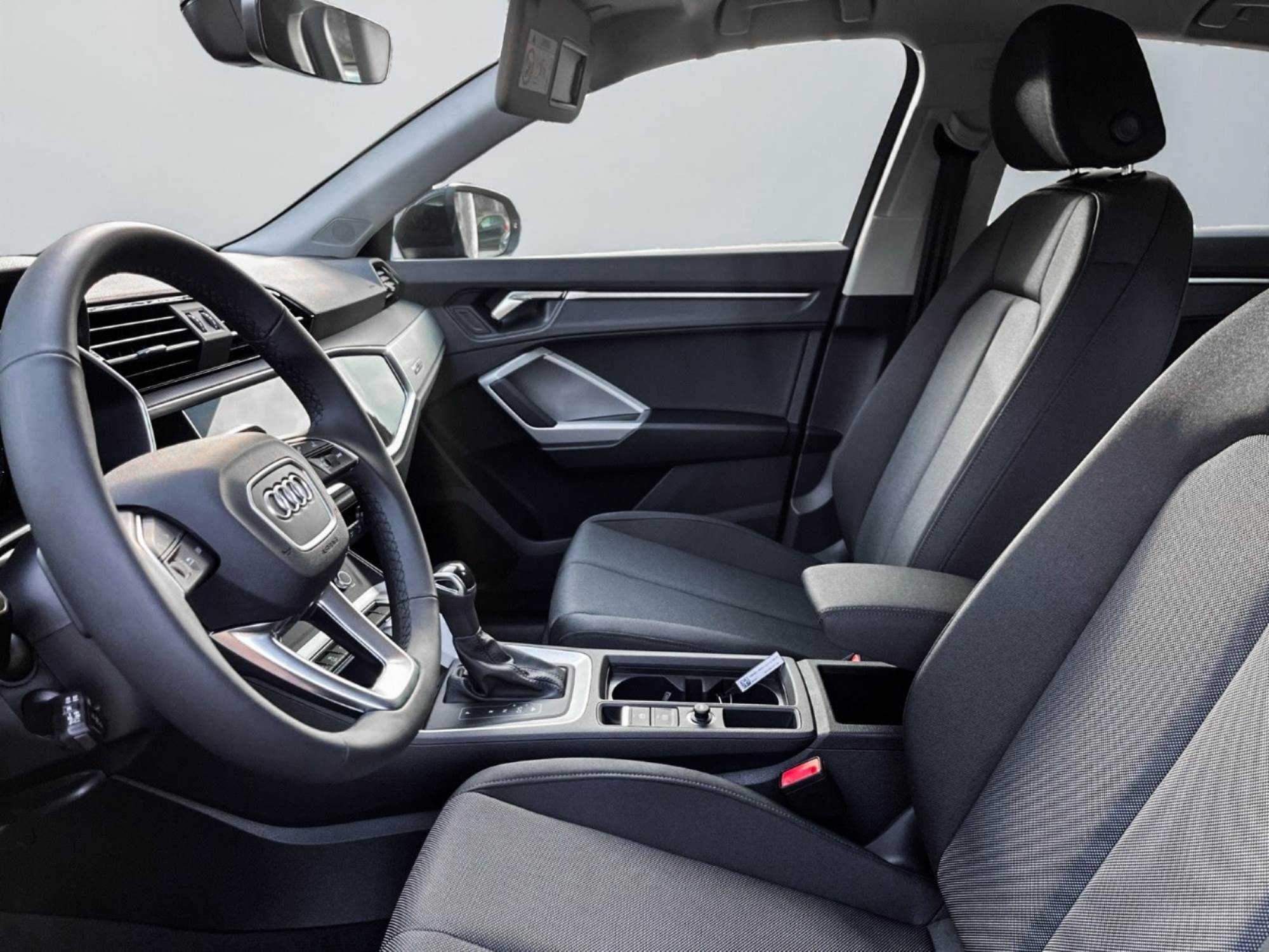 Audi Q3 NOU 245 CV