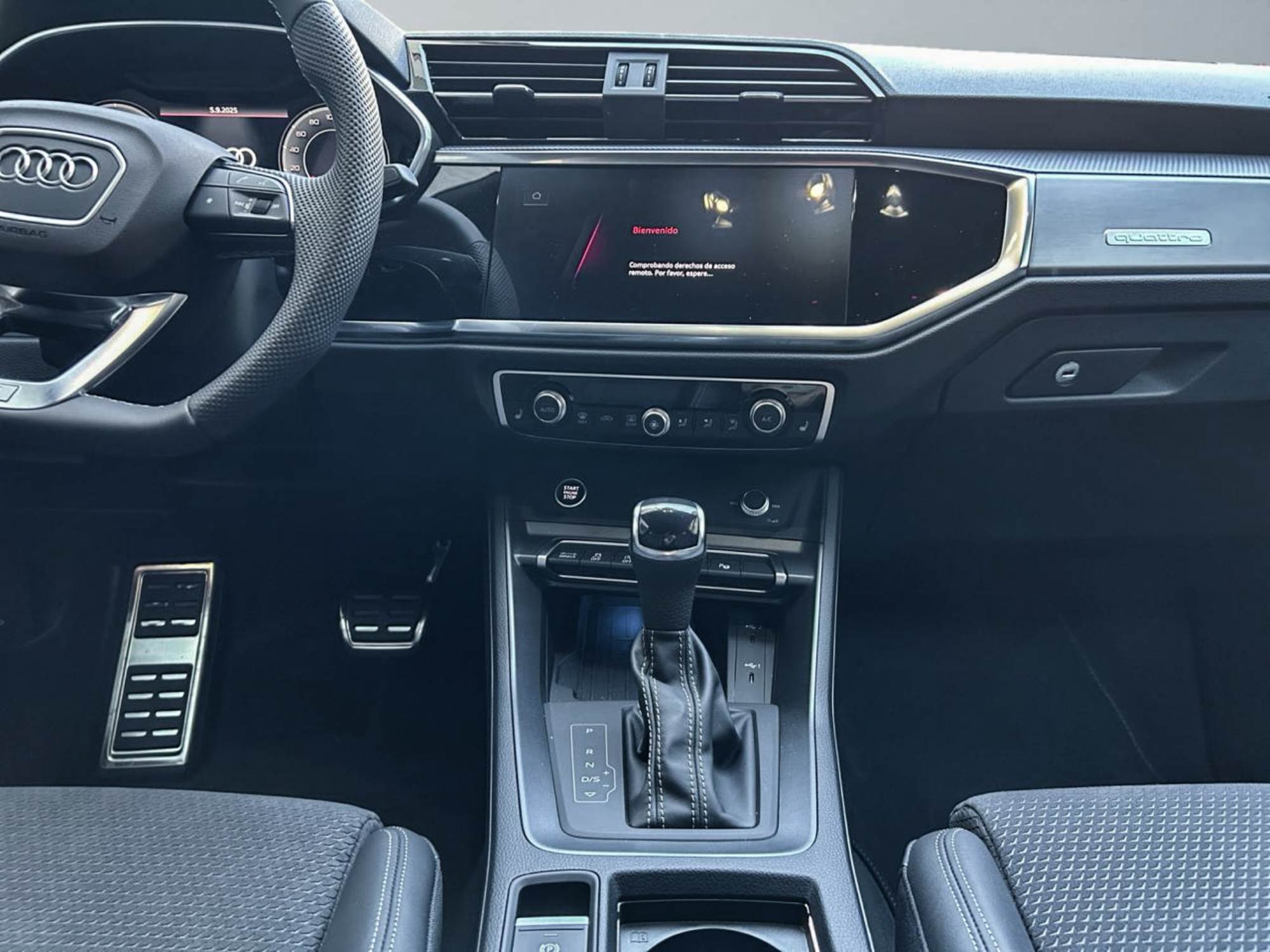 Audi Q3 Sportback black limited 40 TFSI