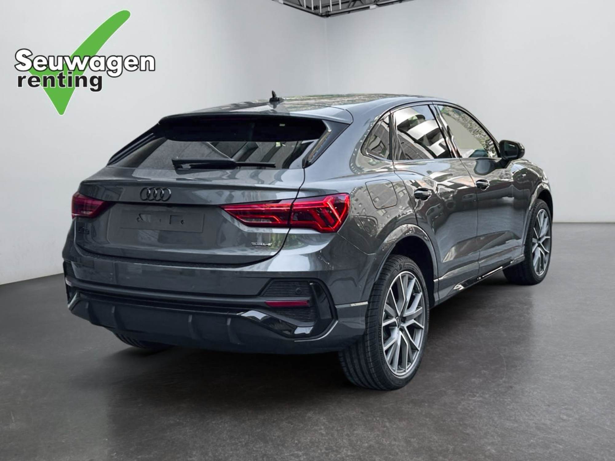 Audi Q3 Sportback black limited 40 TFSI