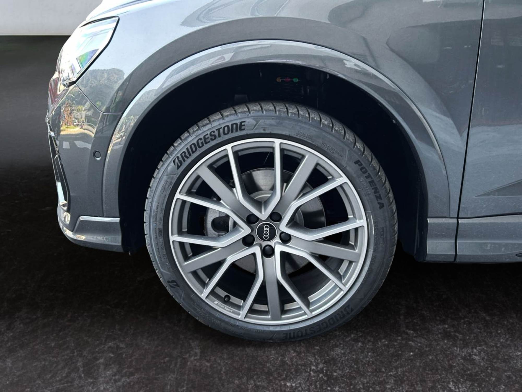 Audi Q3 Sportback black limited 40 TFSI