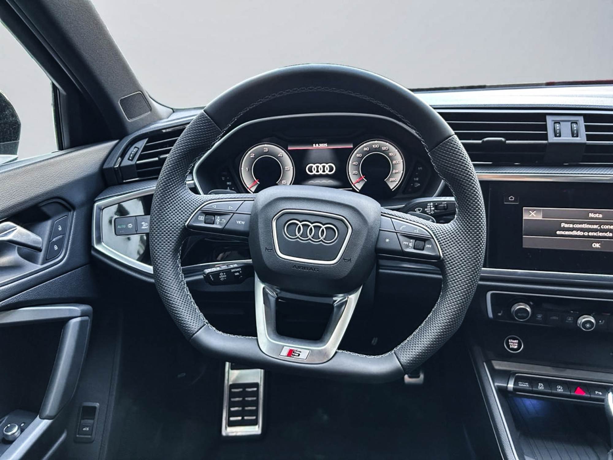 Audi Q3 Sportback black limited 40 TFSI