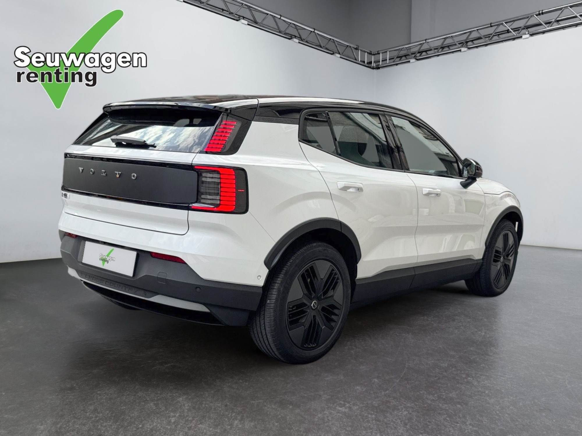 Volvo EX30 CC 248 CV NOU