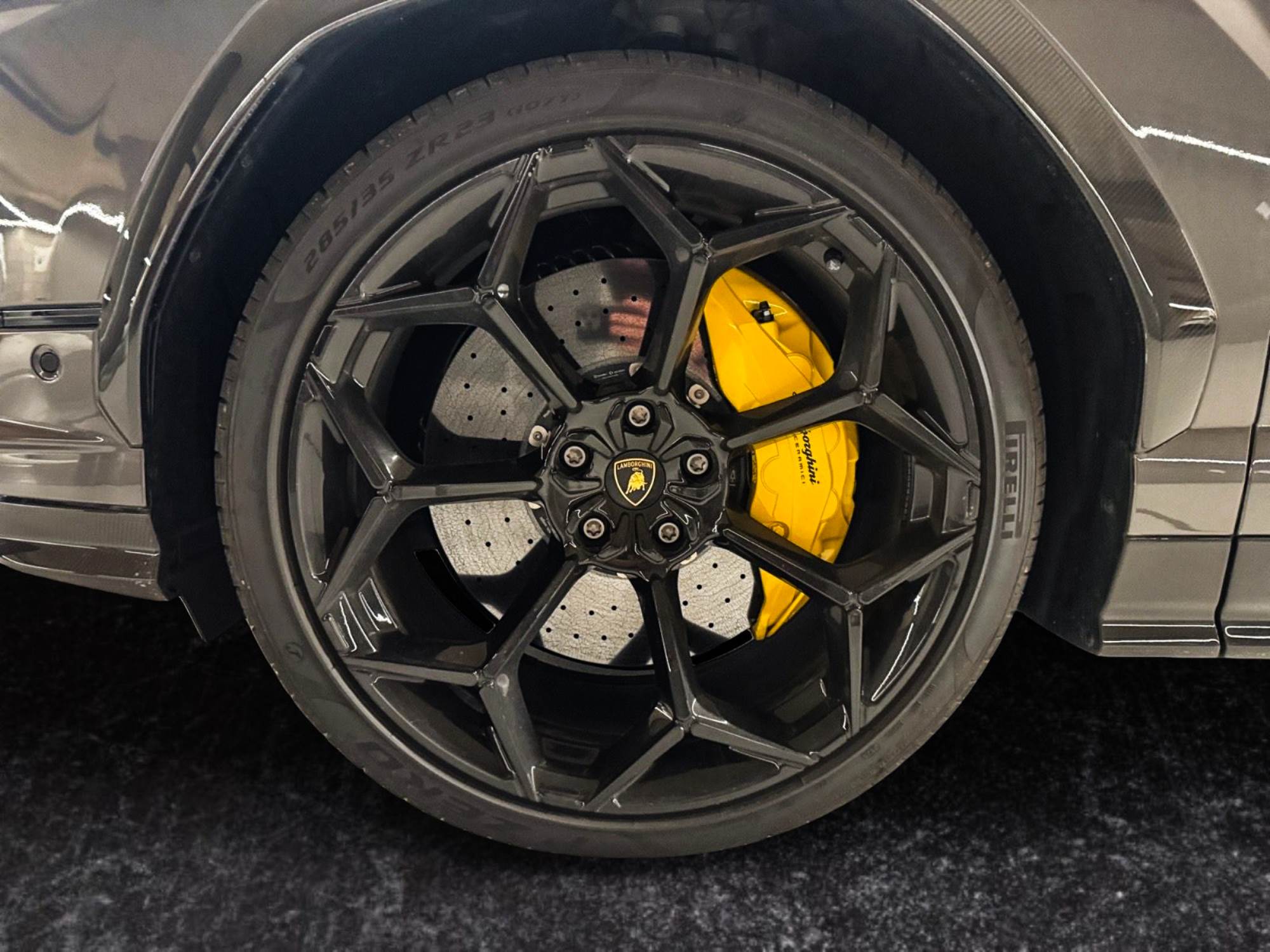 Lamborghini Urus Performante 666 CV