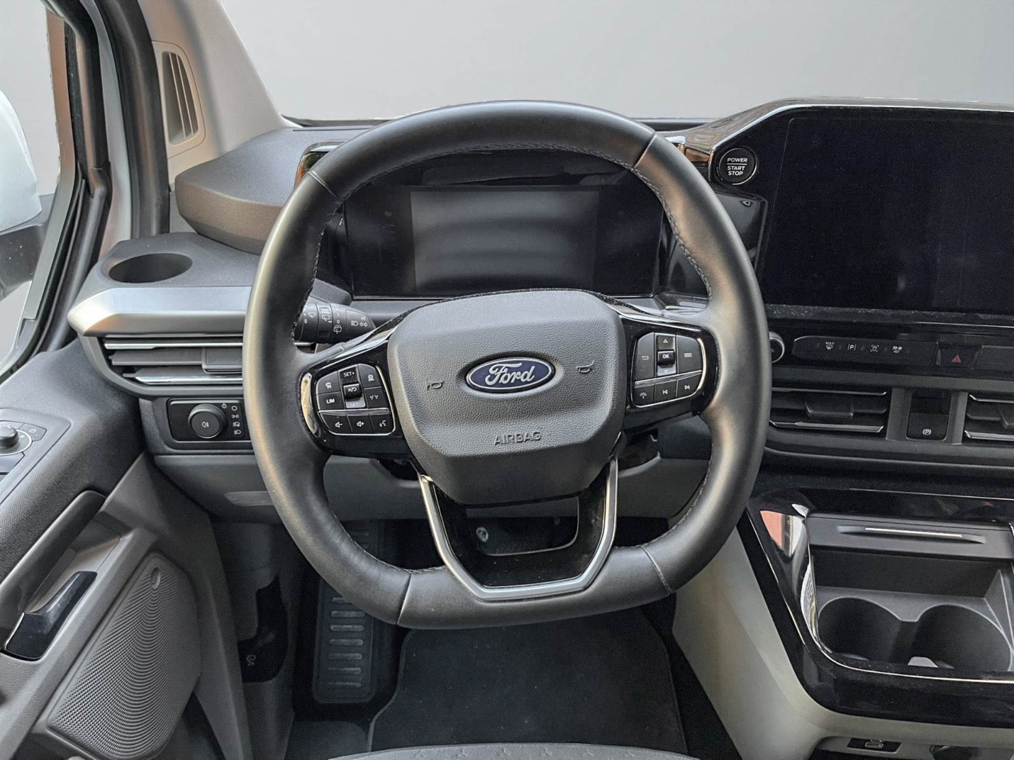Ford Panama Peak 10+ 4x4