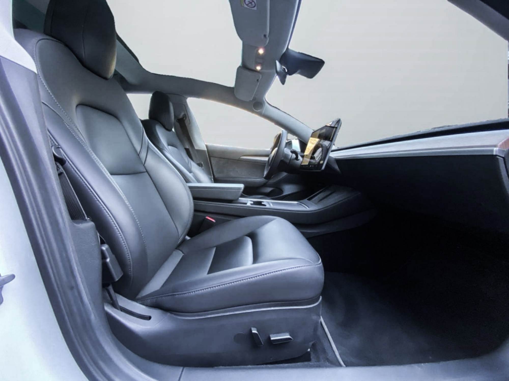 Tesla Model 3 497 CV