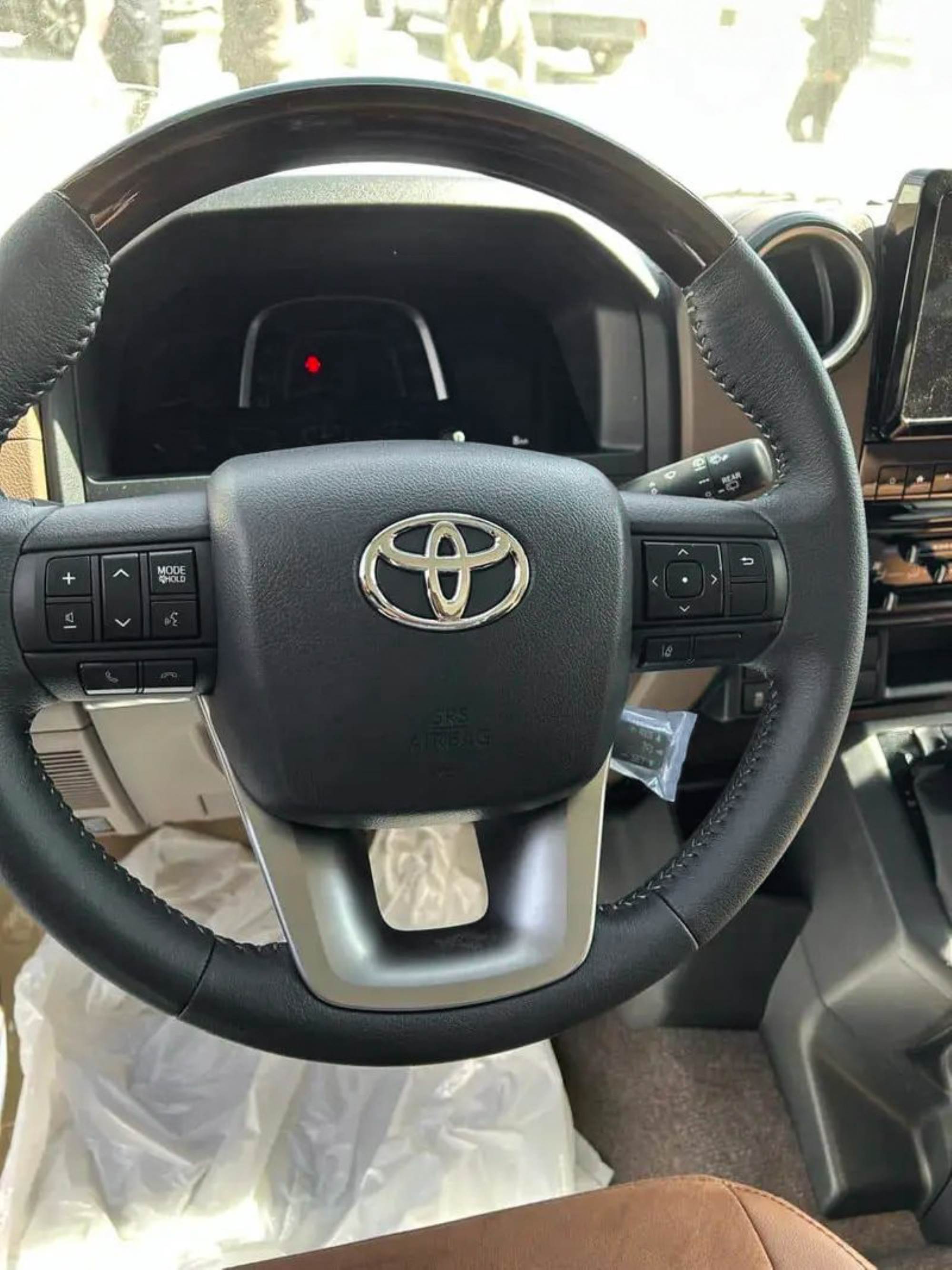 Toyota Land Cruiser LX71