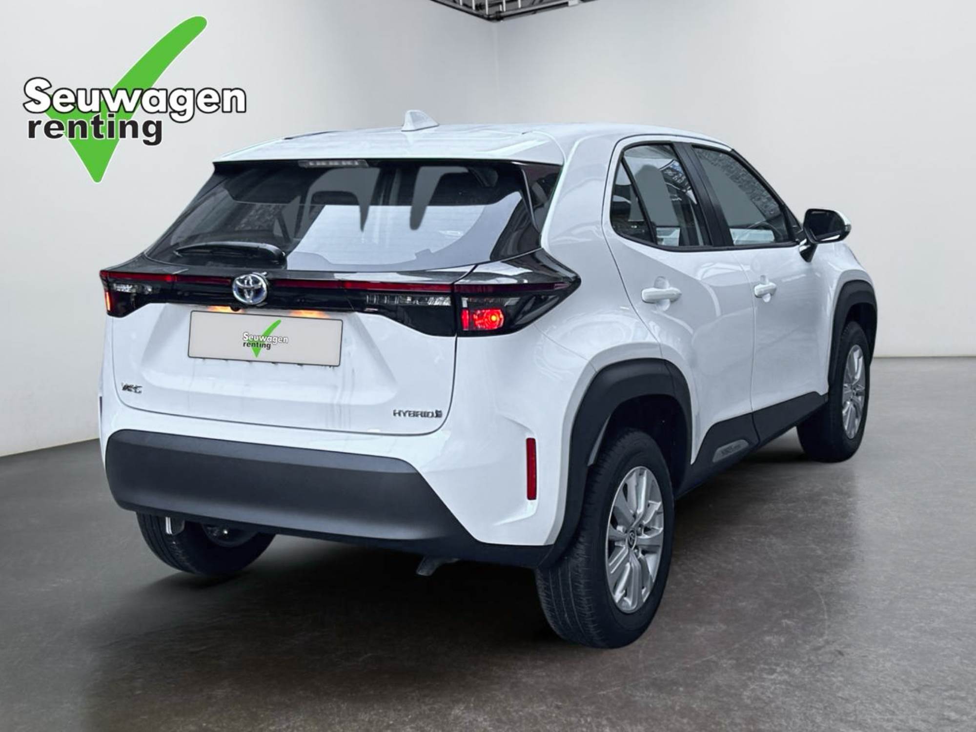 Toyota YARIS CROSS 4x4